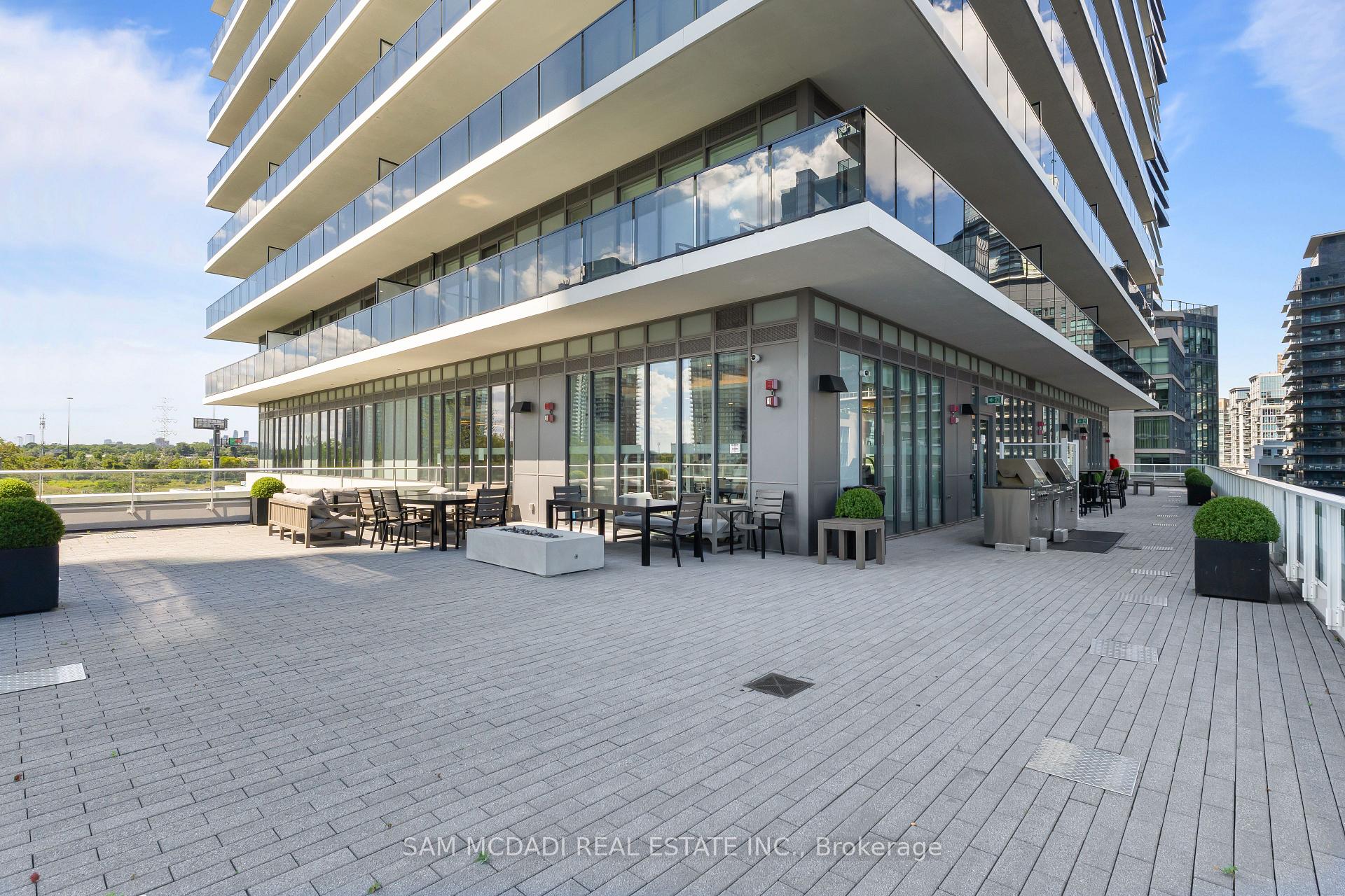 70 Annie Craig Drive 414, Toronto Unit: 414