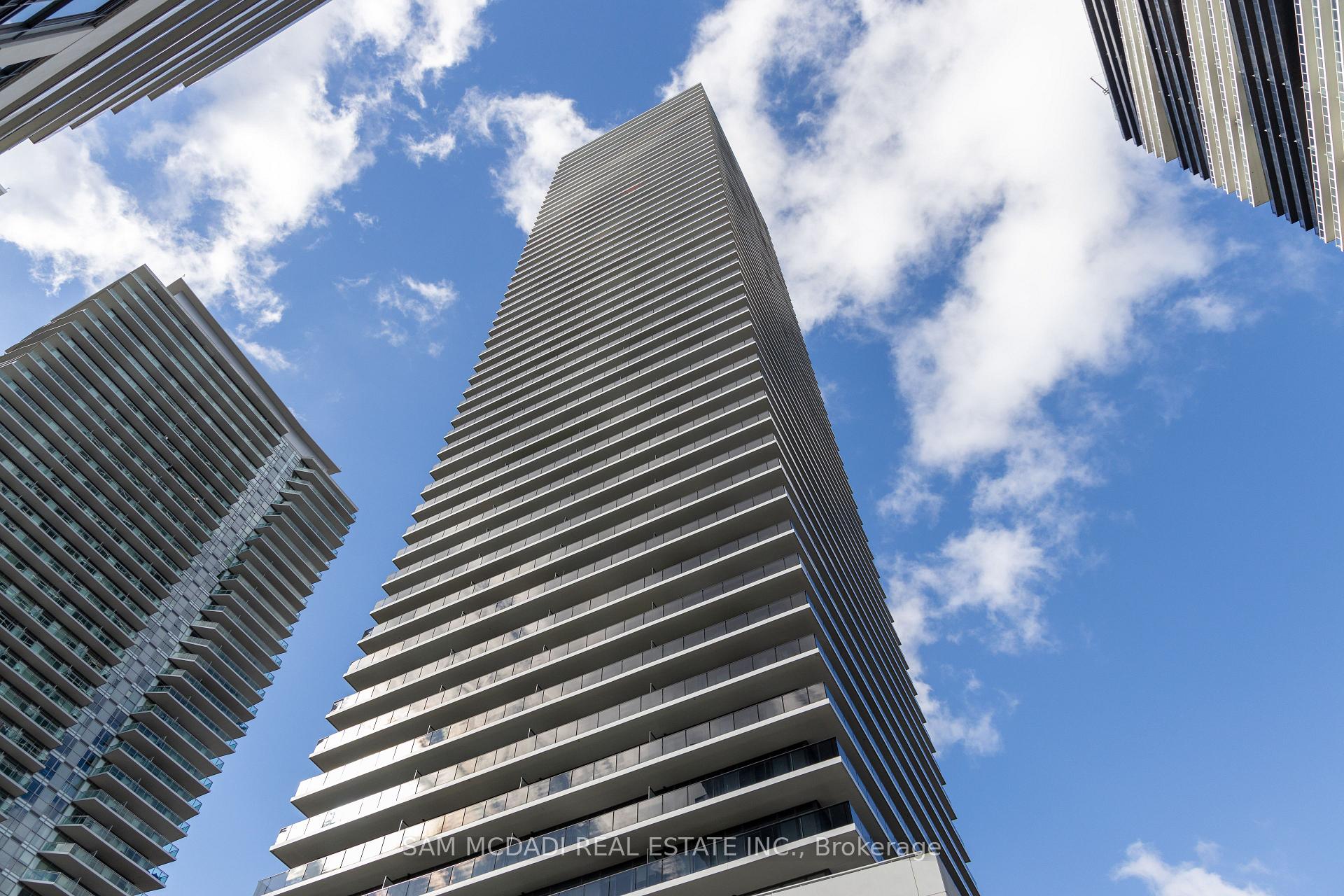 70 Annie Craig Drive 414, Toronto Unit: 414