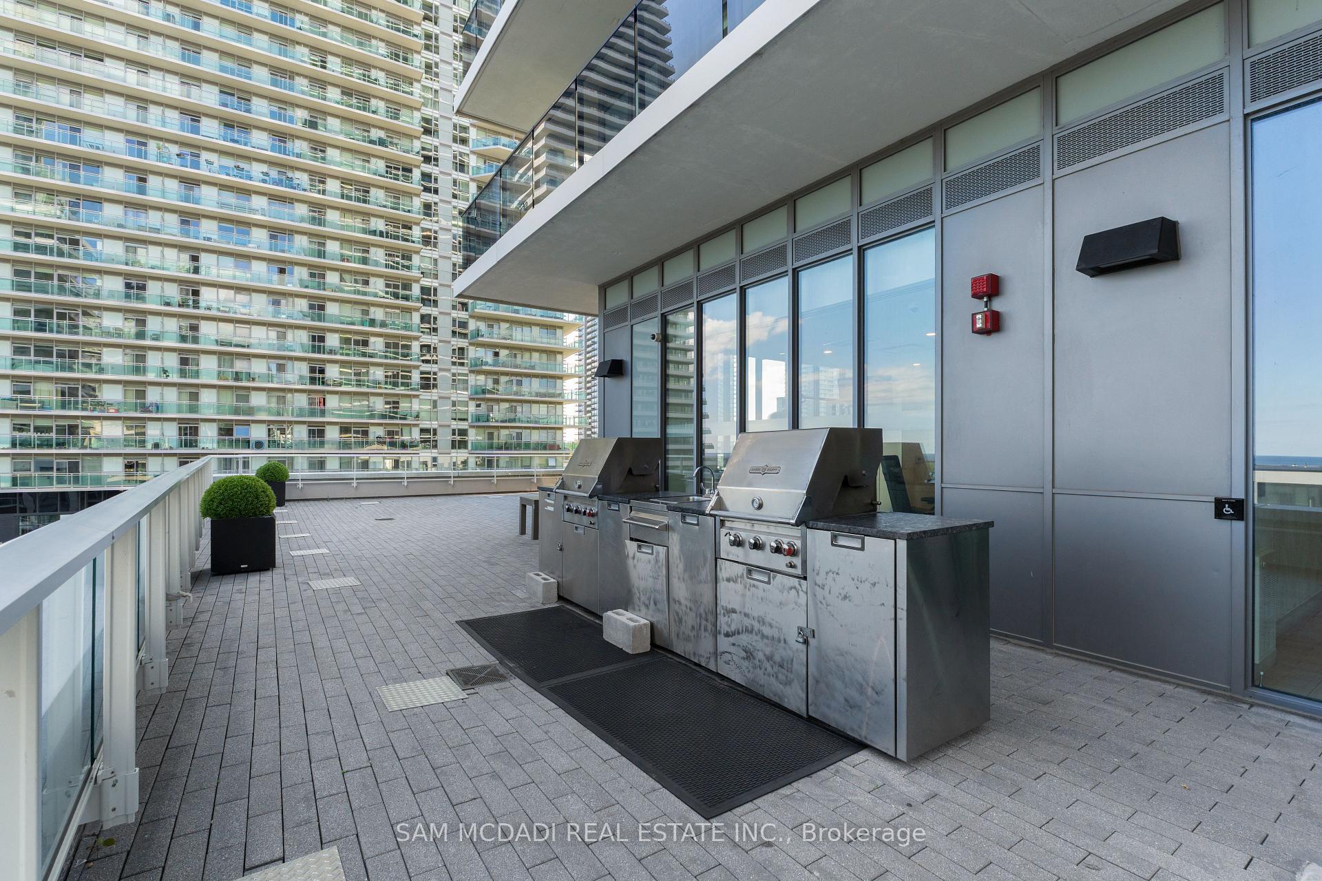 70 Annie Craig Drive 414, Toronto Unit: 414
