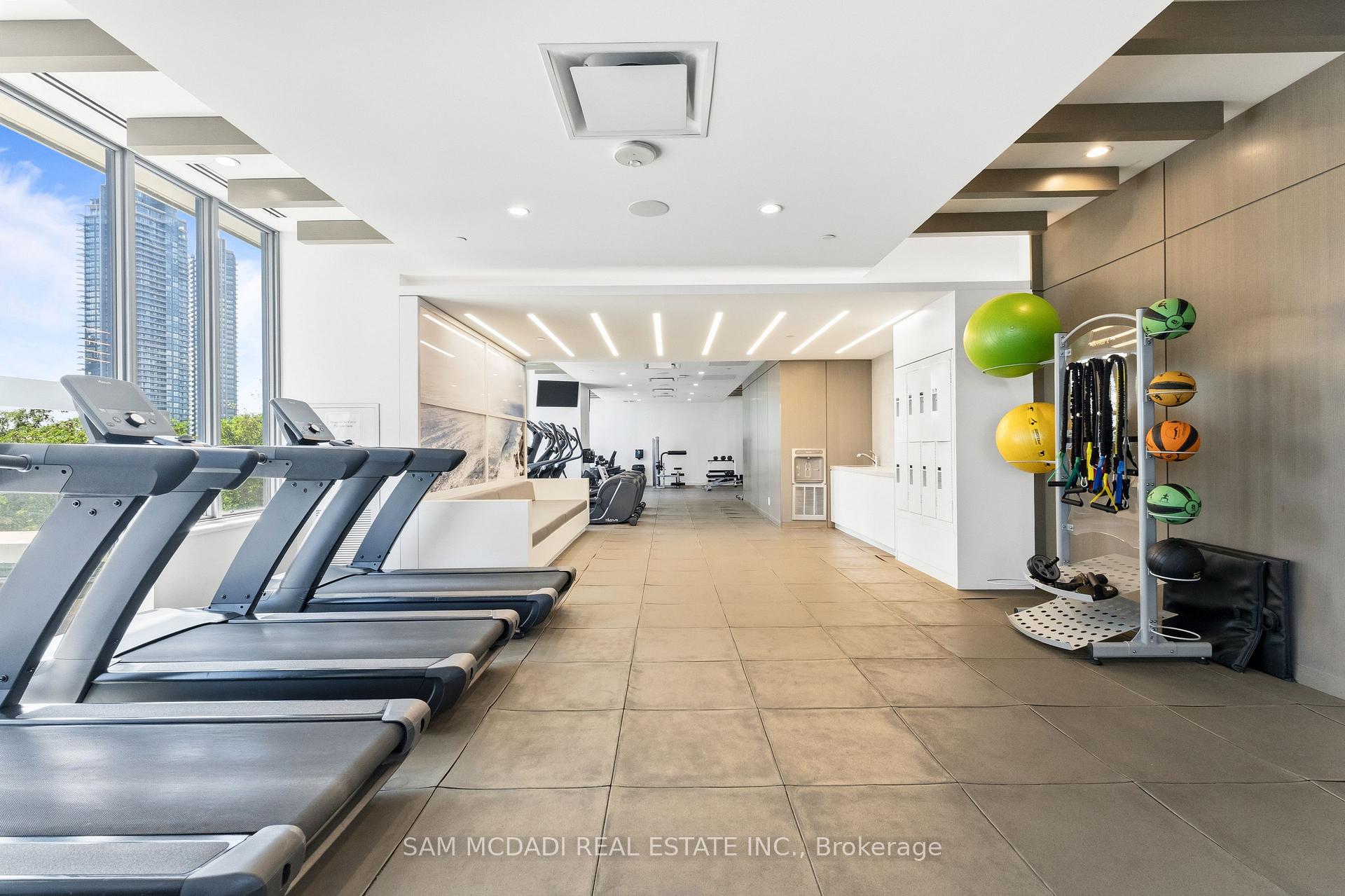 70 Annie Craig Drive 414, Toronto Unit: 414
