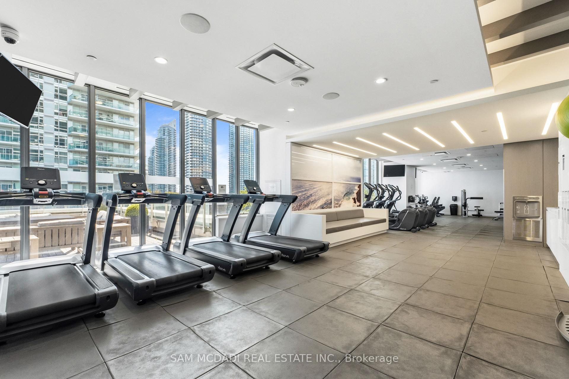 70 Annie Craig Drive 414, Toronto Unit: 414
