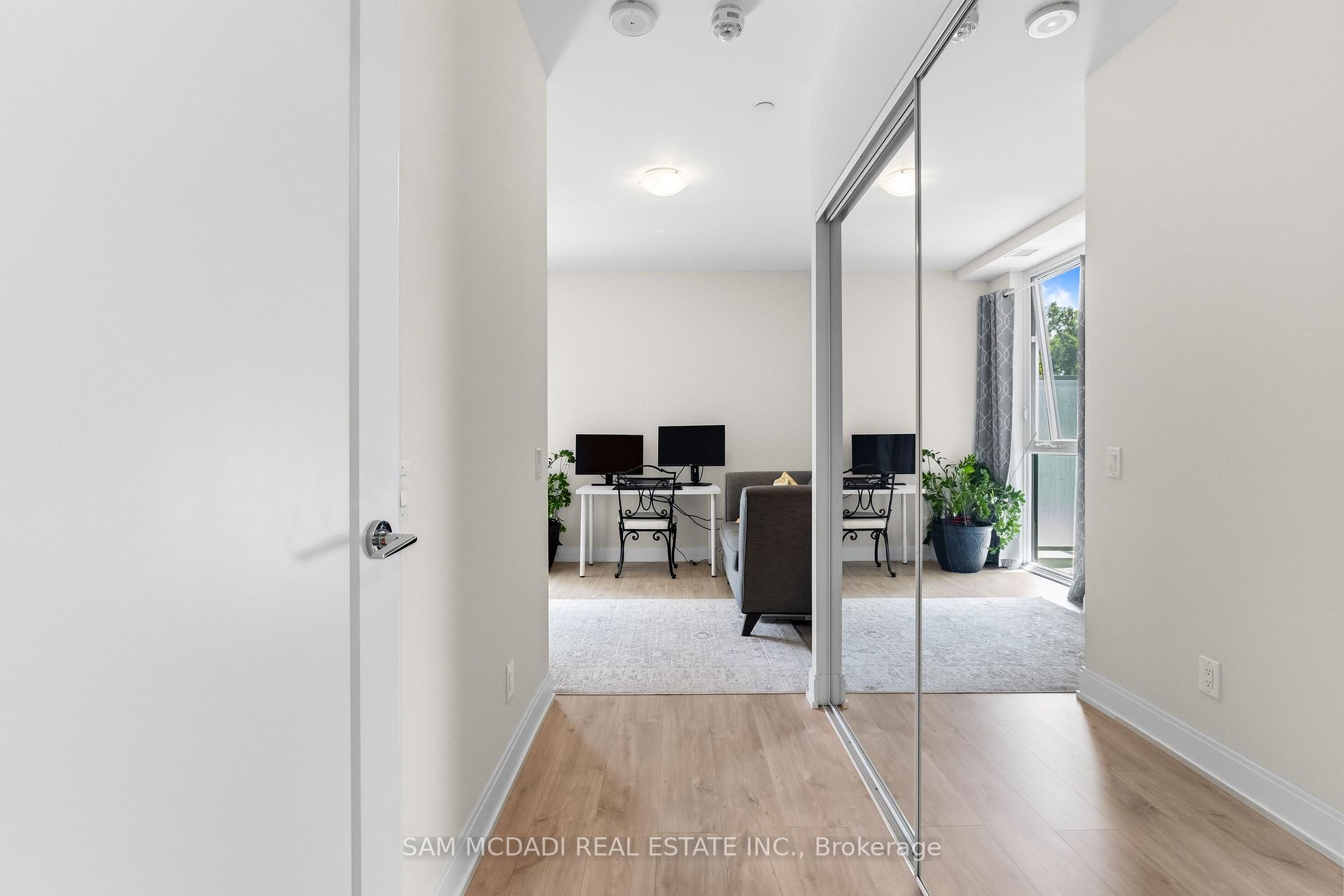 70 Annie Craig Drive 414, Toronto Unit: 414