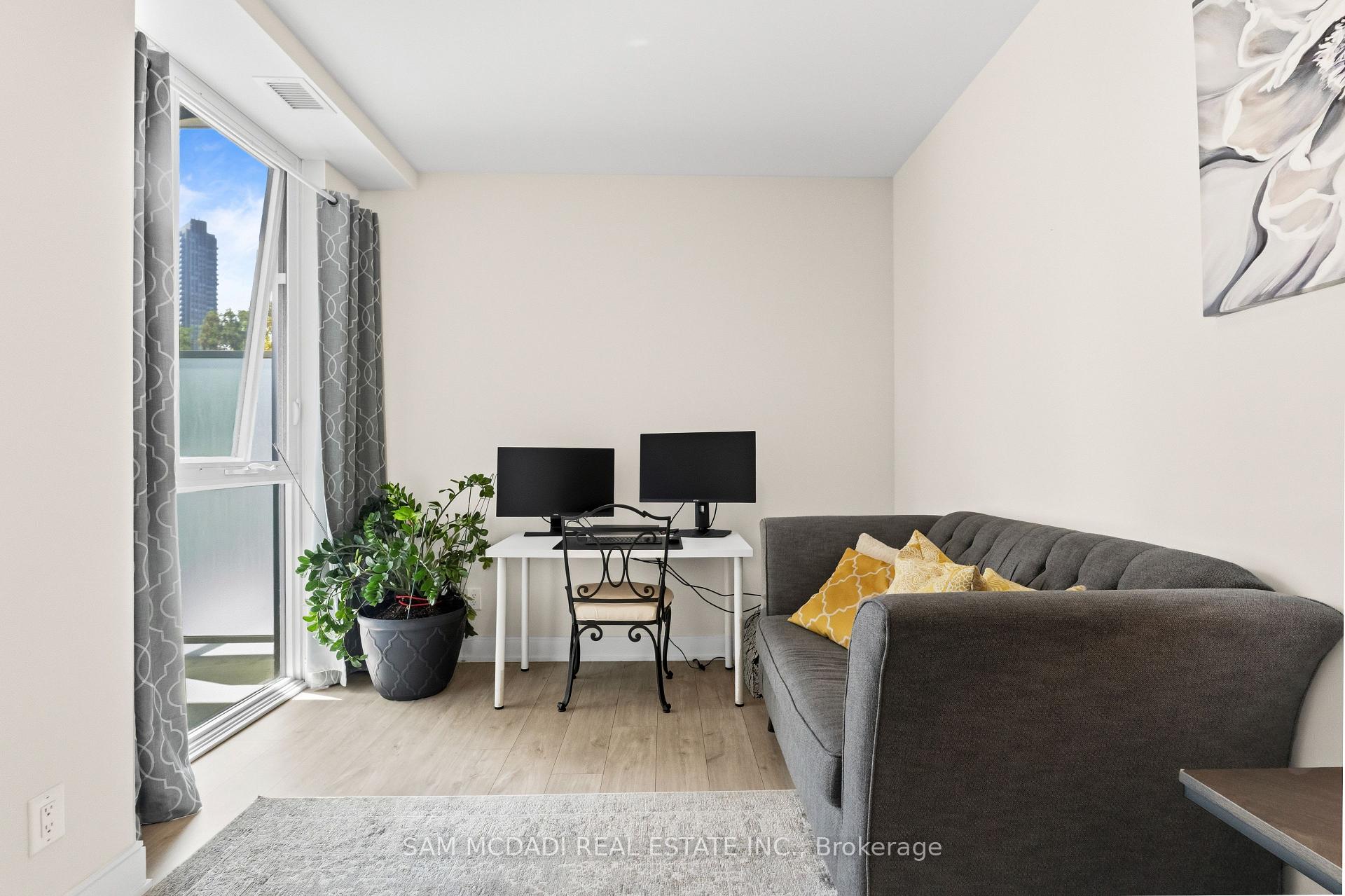 70 Annie Craig Drive 414, Toronto Unit: 414