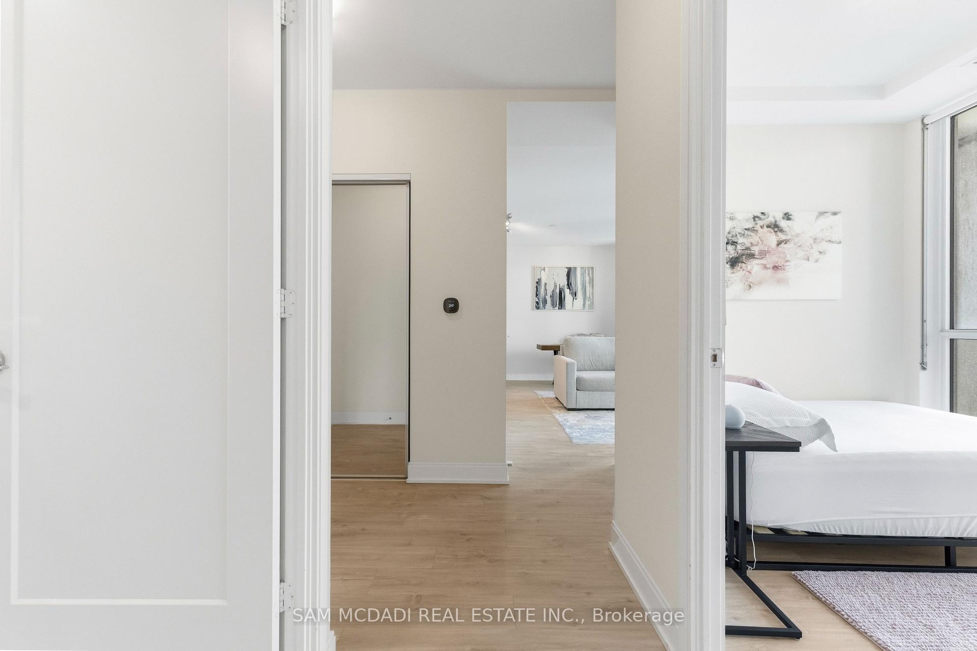 70 Annie Craig Drive 414, Toronto Unit: 414