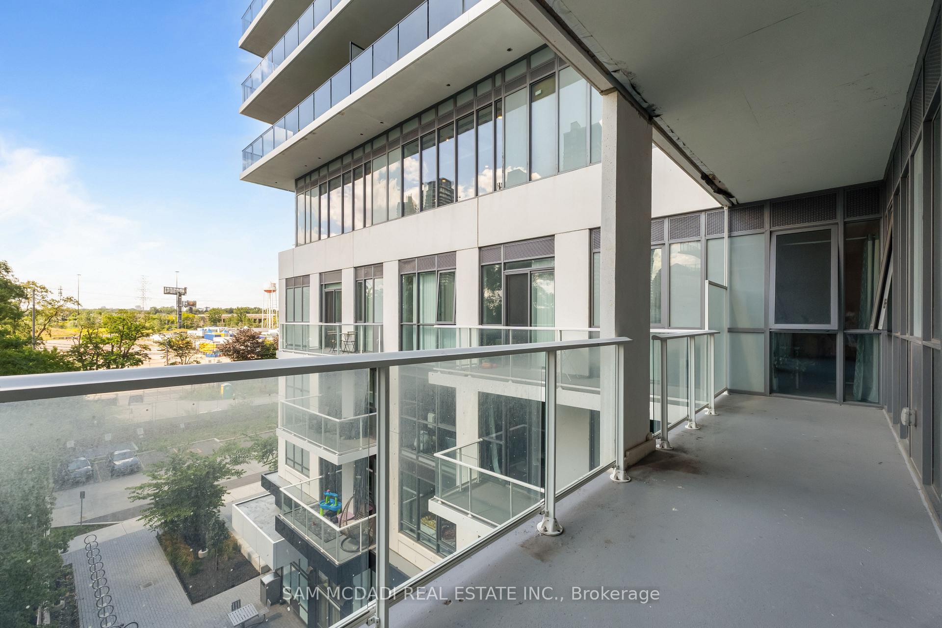70 Annie Craig Drive 414, Toronto Unit: 414