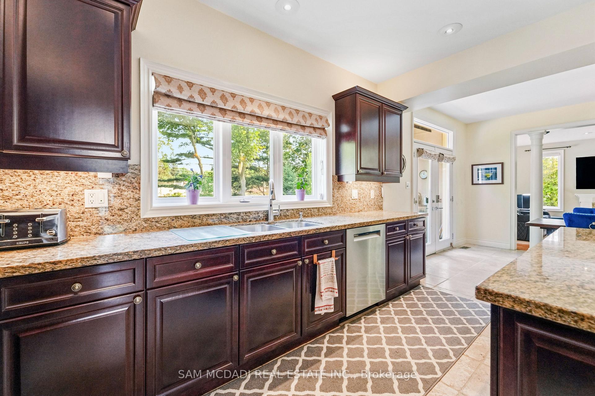 527 Meadow Wood Road