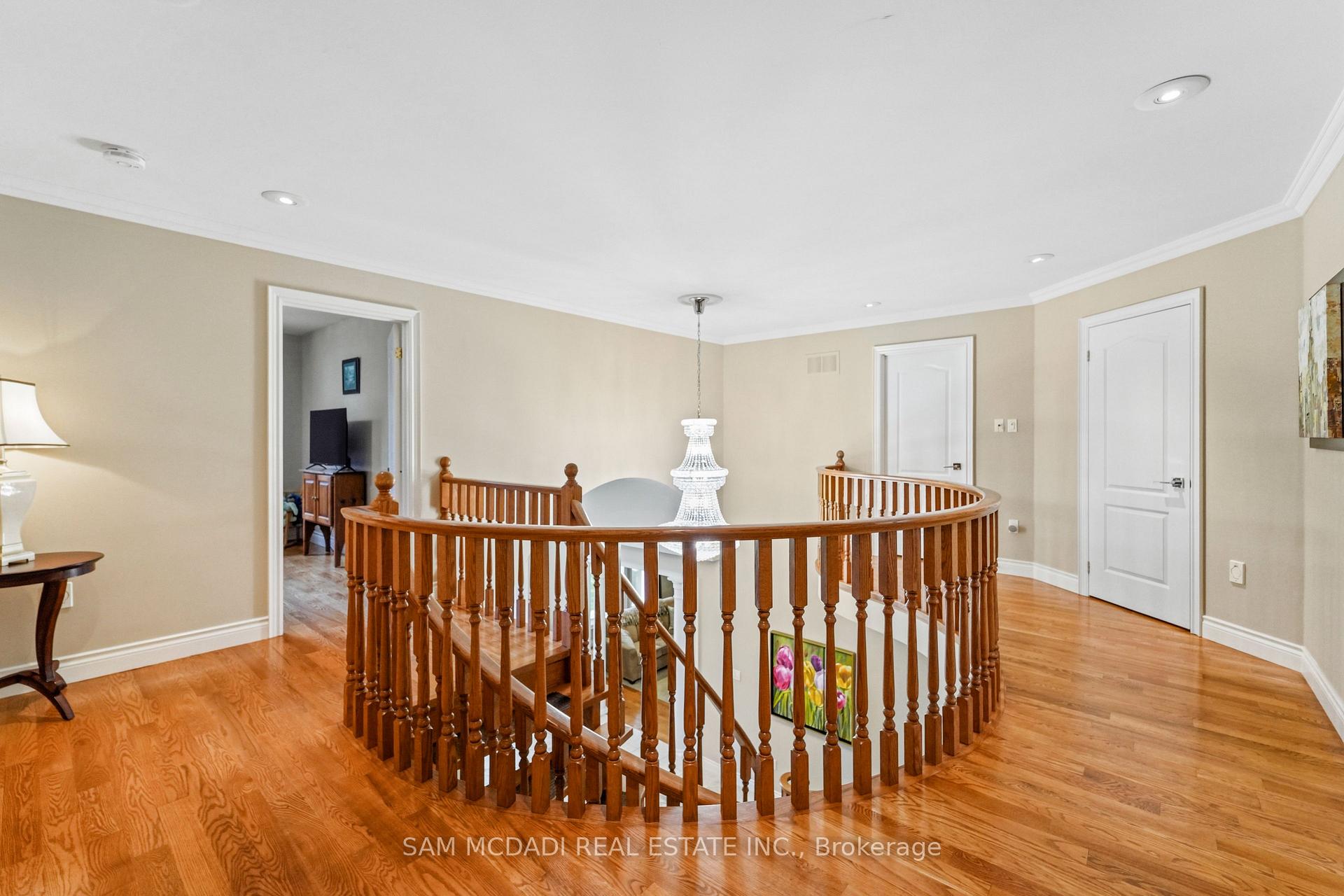 527 Meadow Wood Road