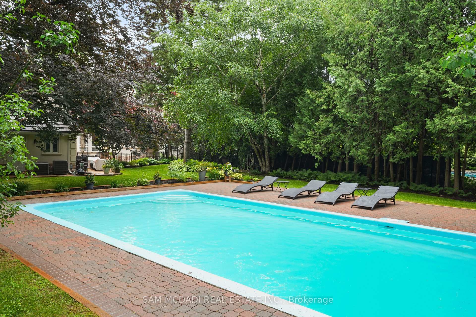 1382 Aldo Drive