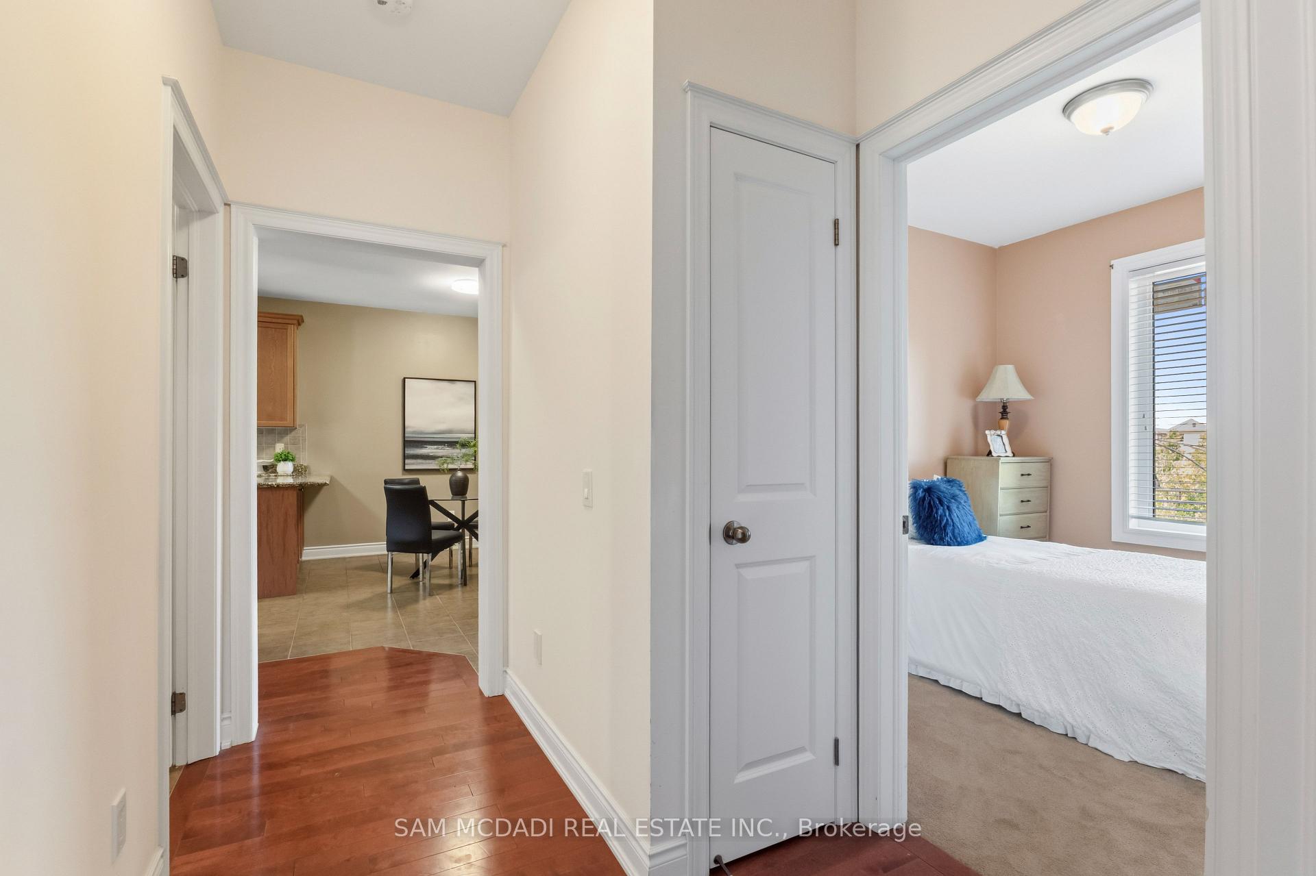 15 Eaglesprings Crescent