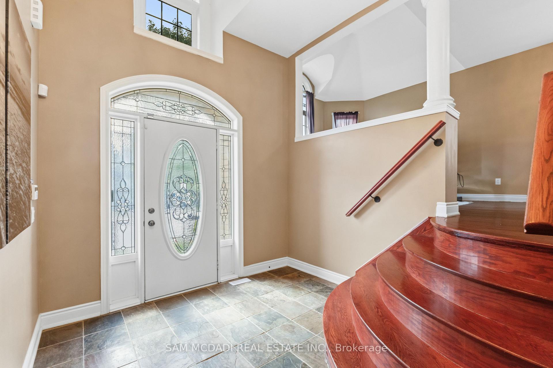 15 Eaglesprings Crescent