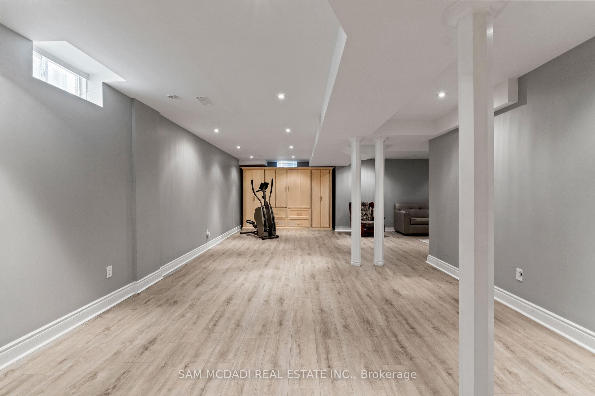 2476 Palmerston Road