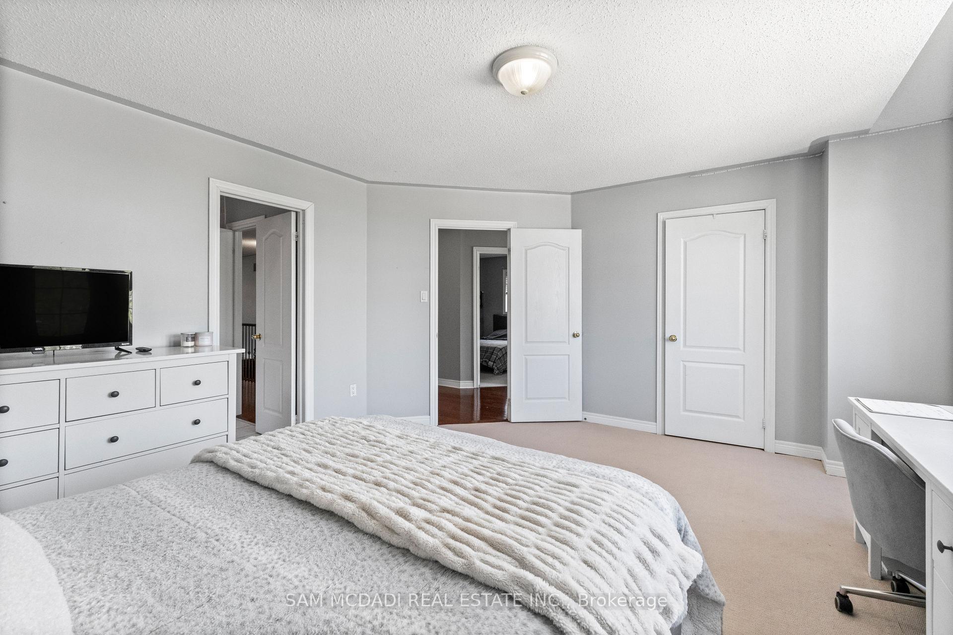 2476 Palmerston Road