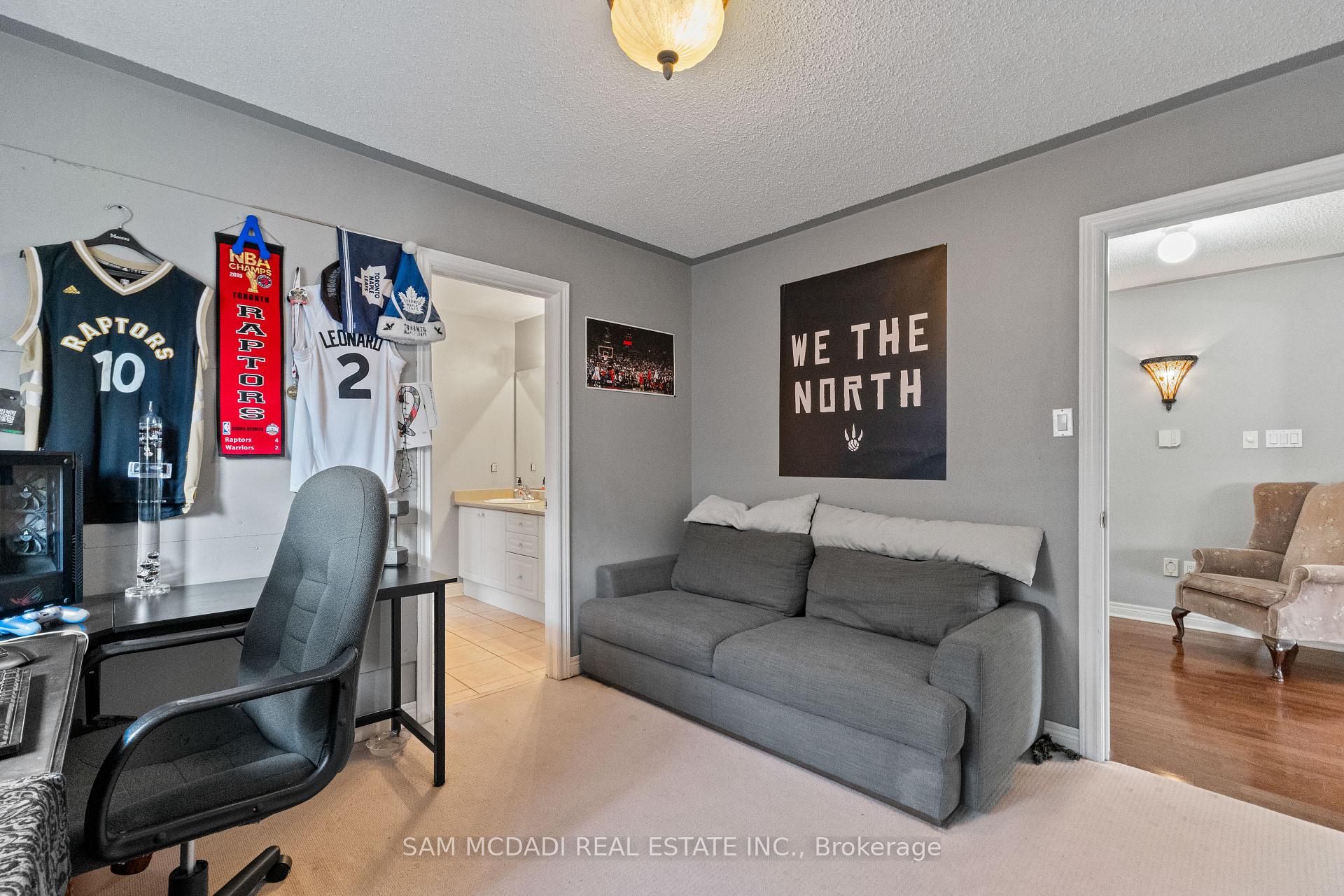 2476 Palmerston Road