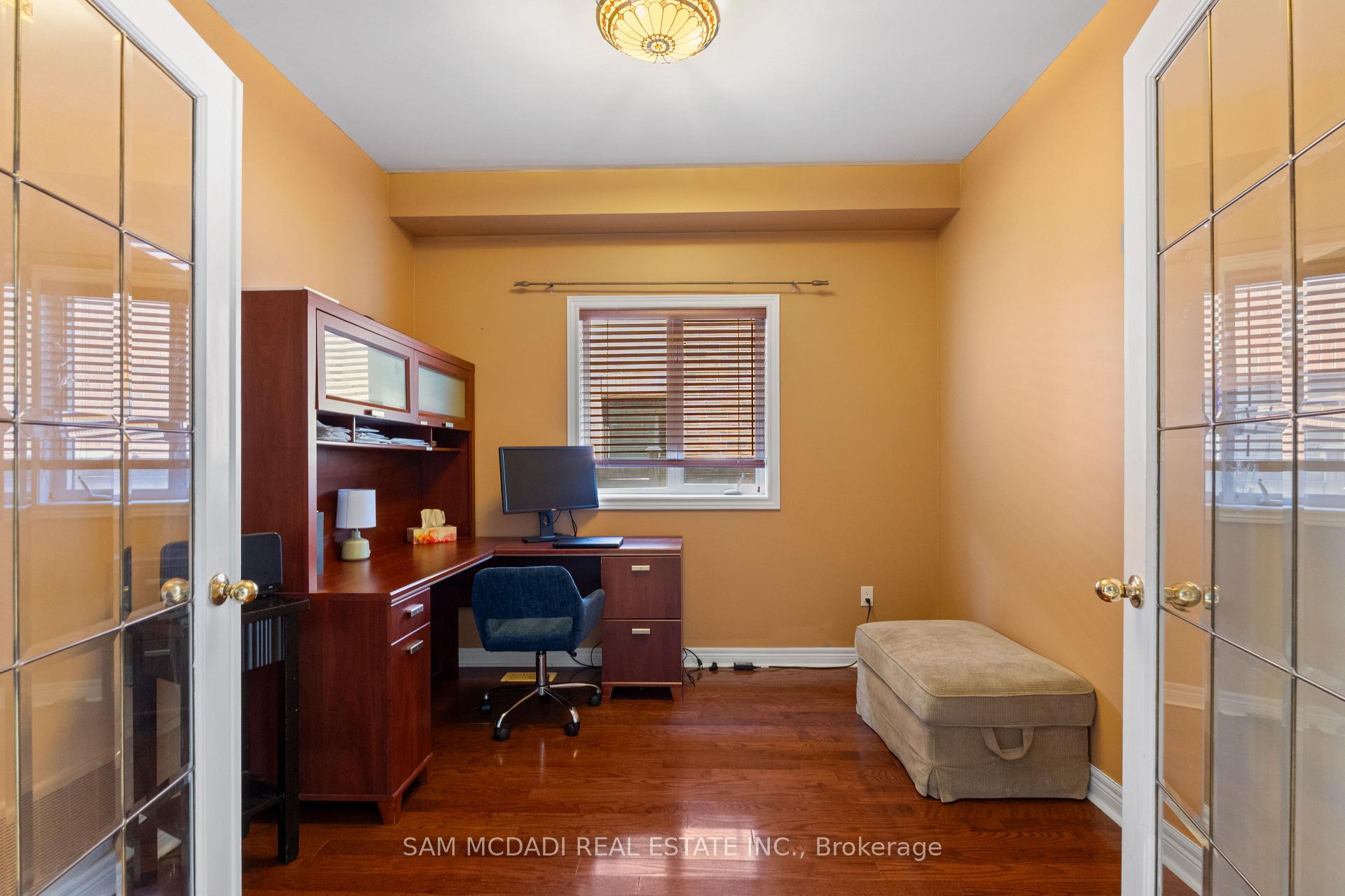 2476 Palmerston Road