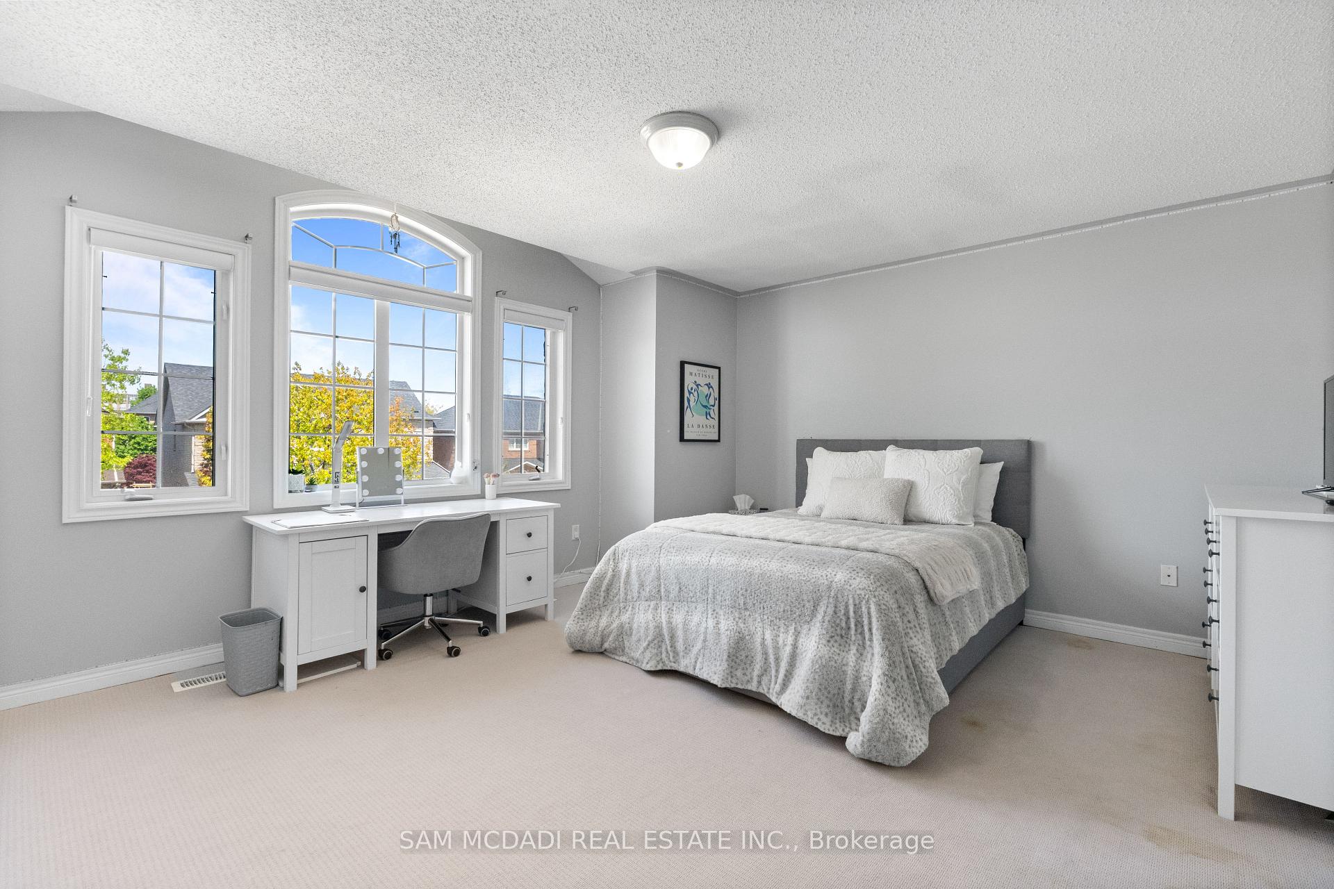 2476 Palmerston Road