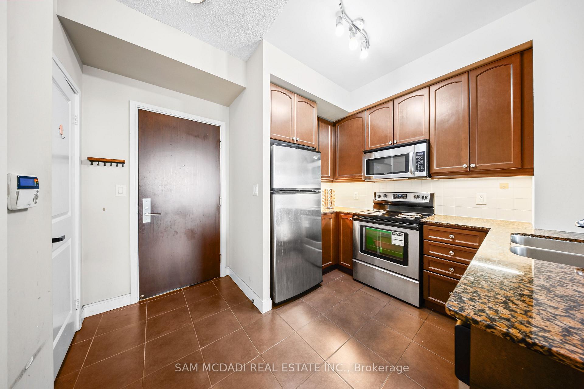 60 Absolute Avenue 2408