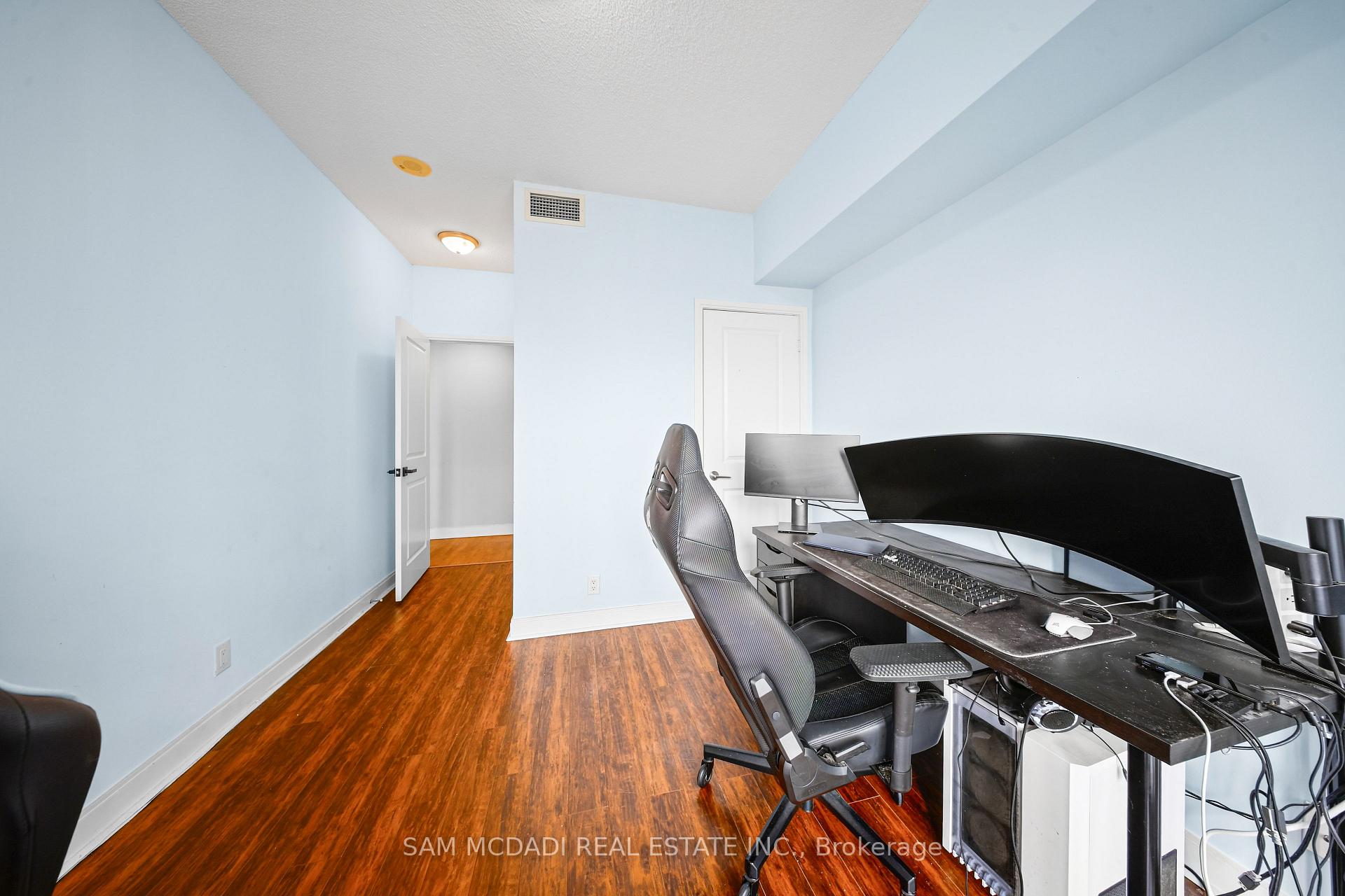 60 Absolute Avenue 2408