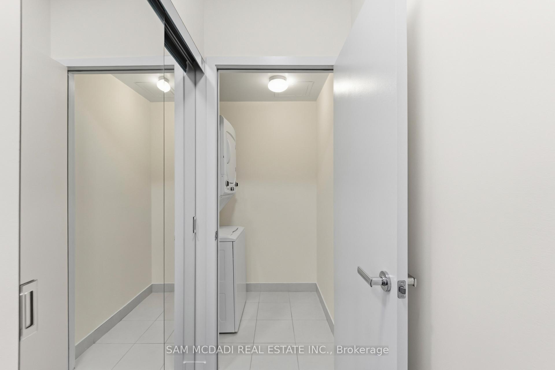 1830 Bloor Street W 817, Toronto Unit: 817