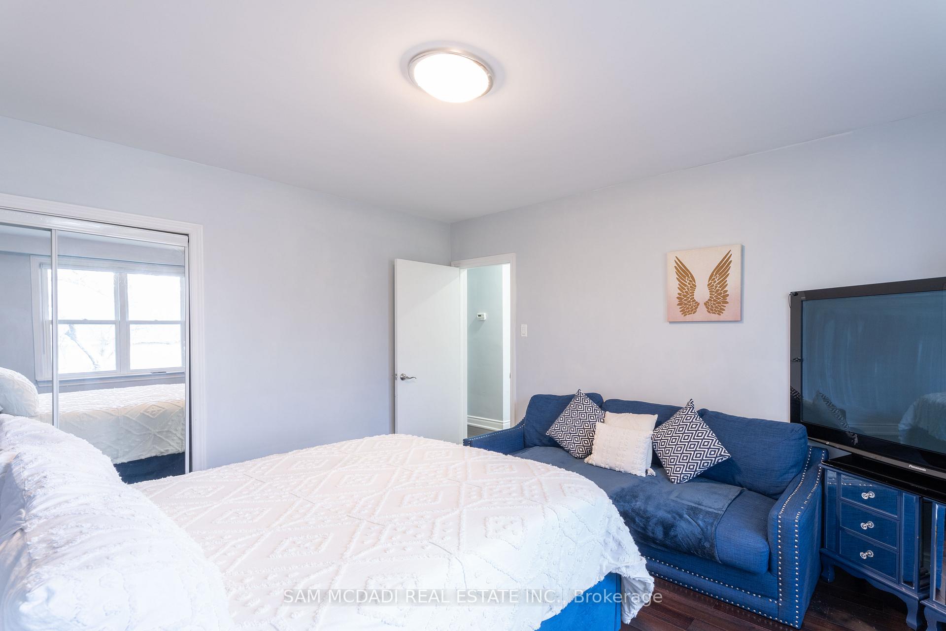 54 Bearbury Drive, Toronto