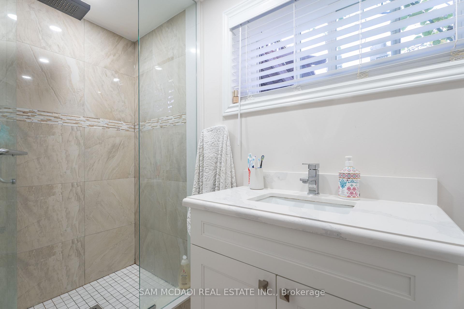 54 Bearbury Drive, Toronto