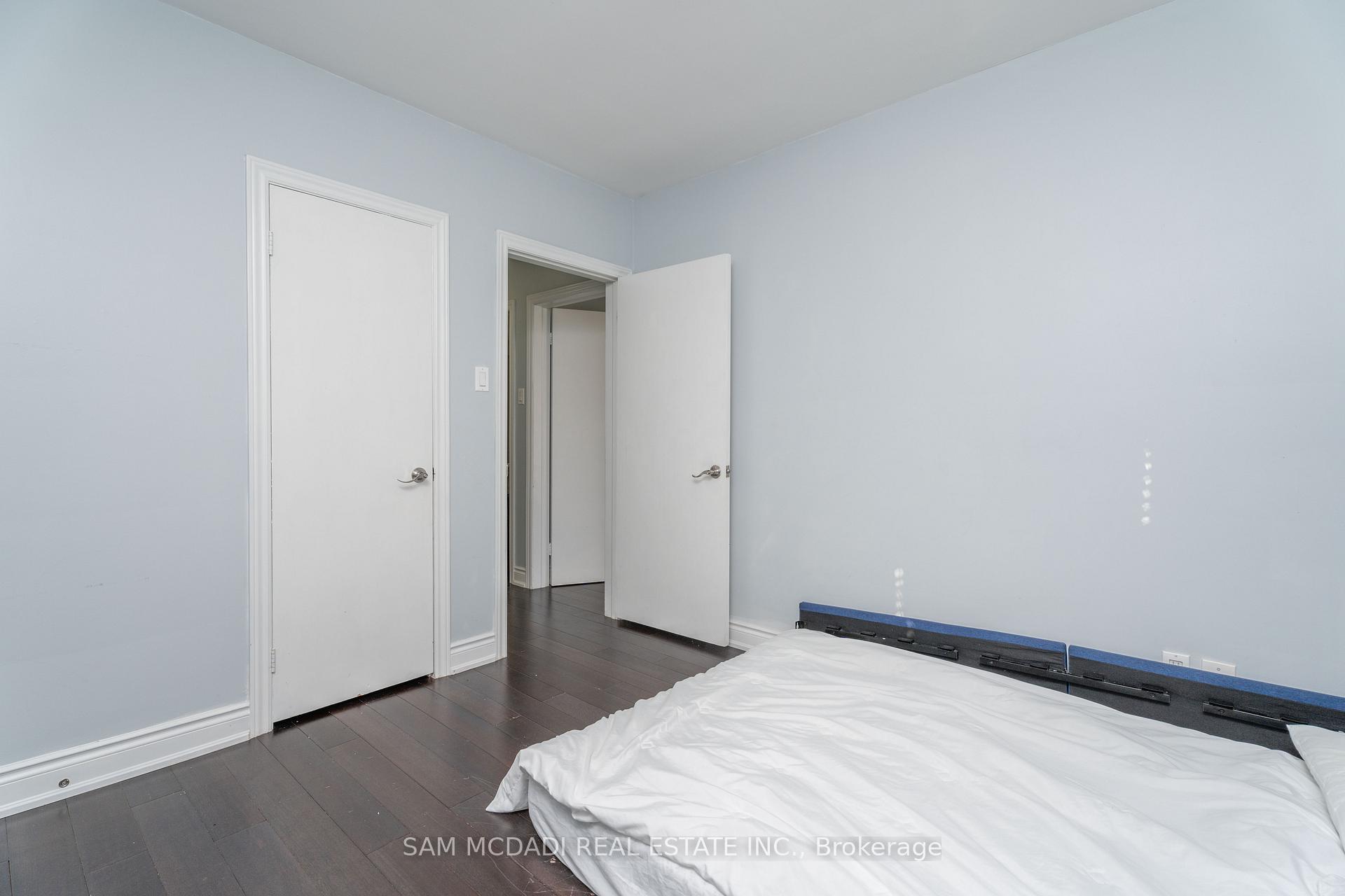 54 Bearbury Drive, Toronto