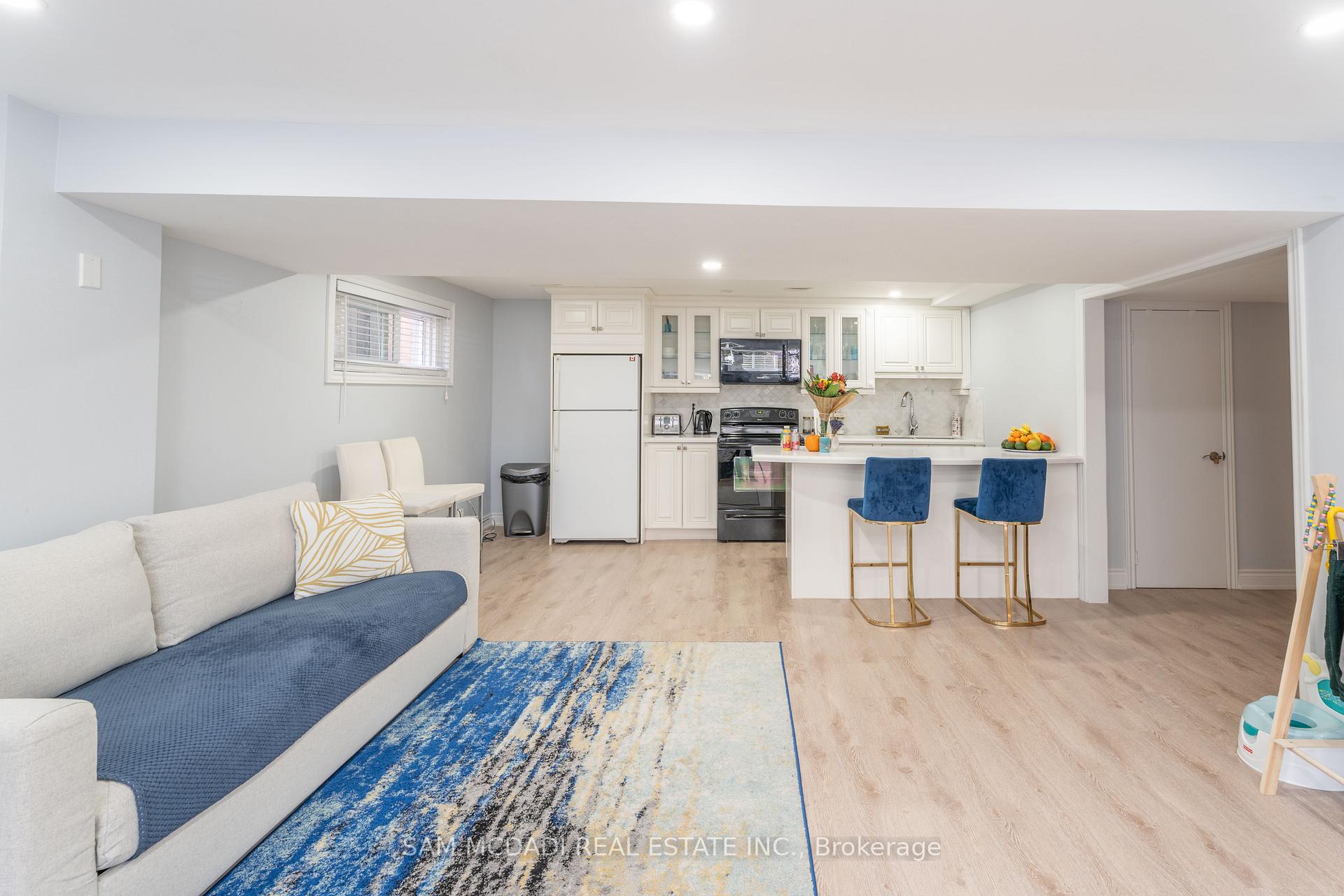 54 Bearbury Drive, Toronto