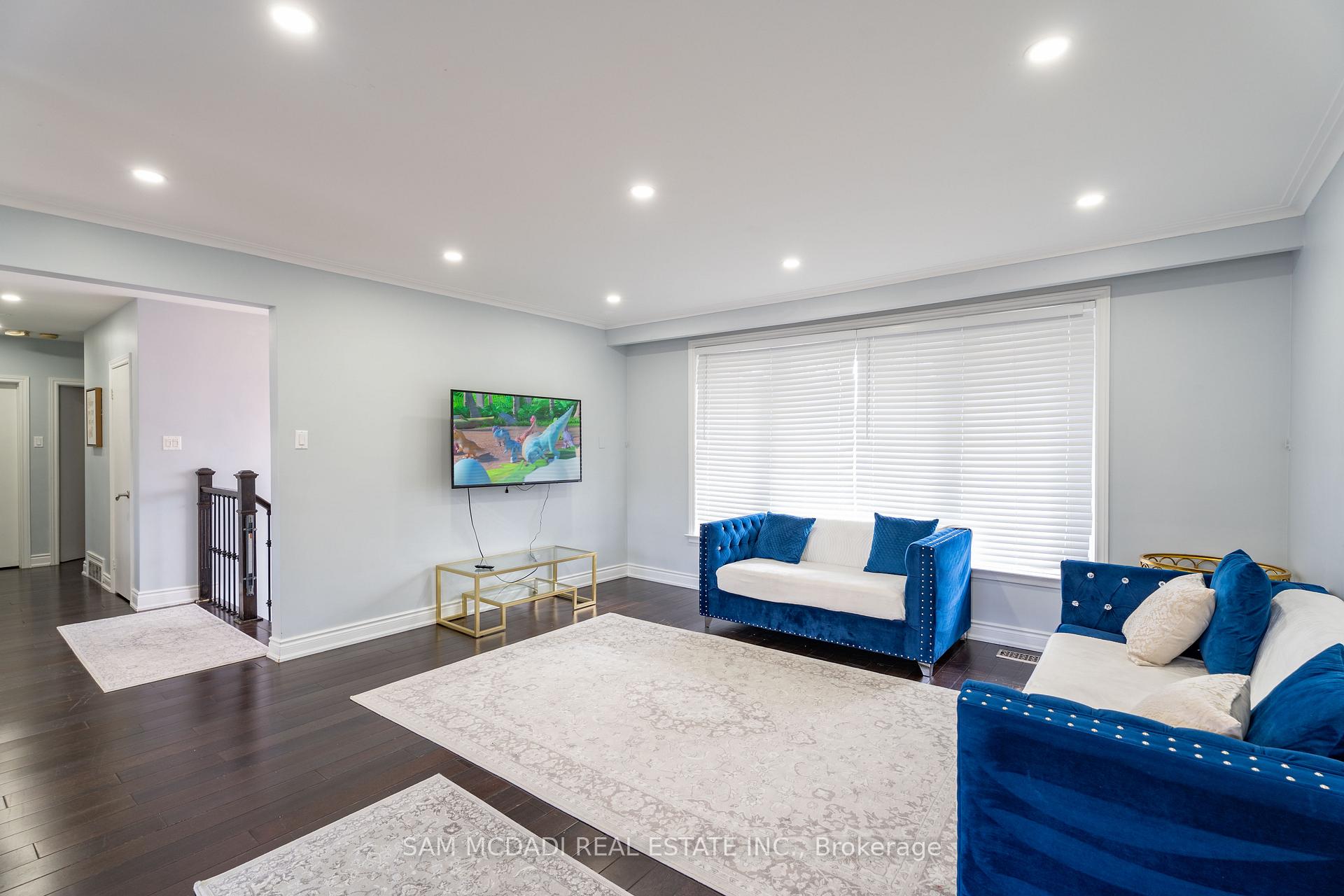 54 Bearbury Drive, Toronto