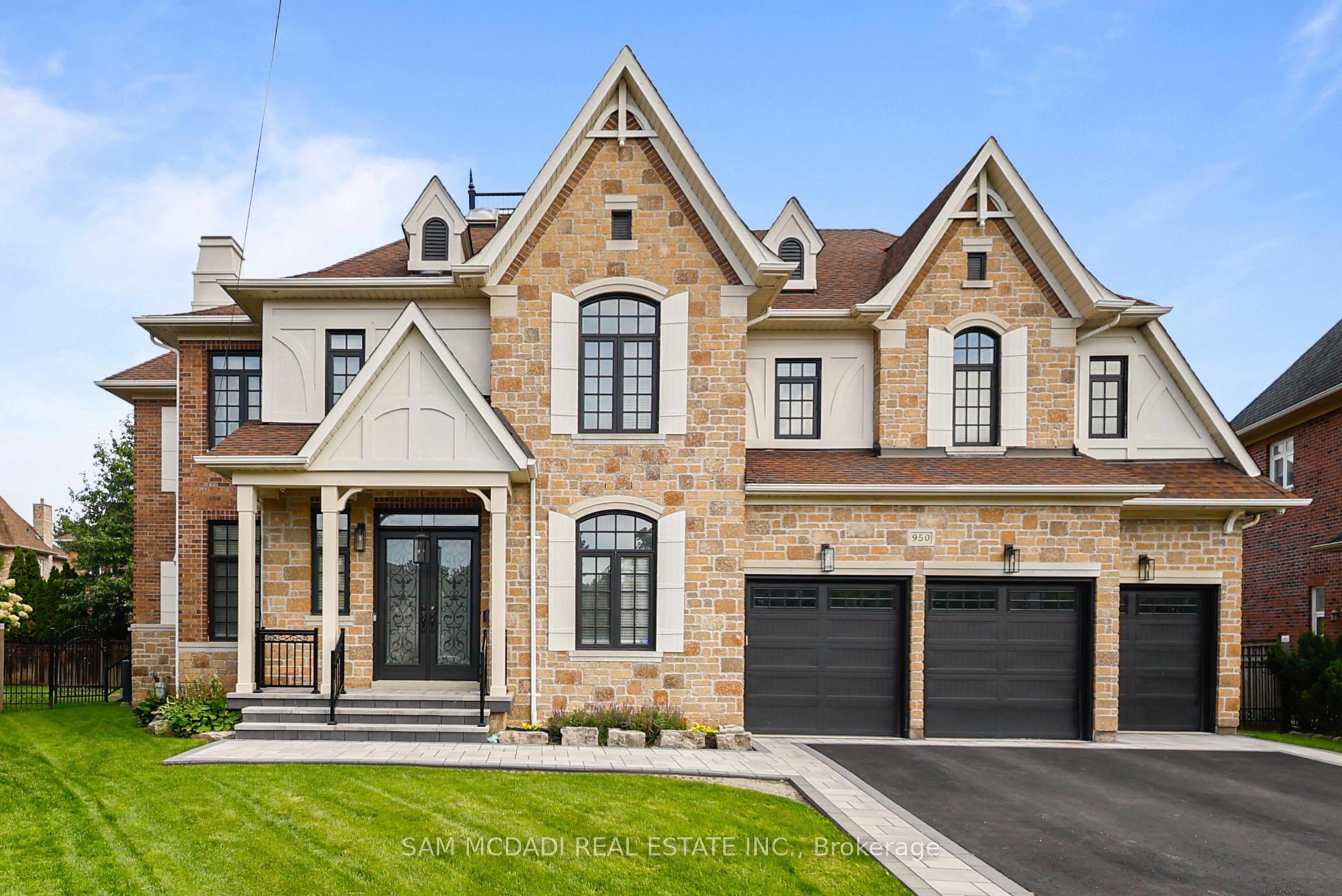 950 Fredonia Drive