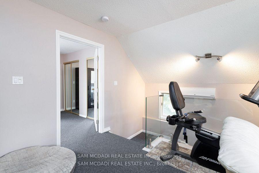14011 Trafalgar Road Upper
