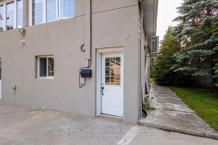 14011 Trafalgar Road Upper