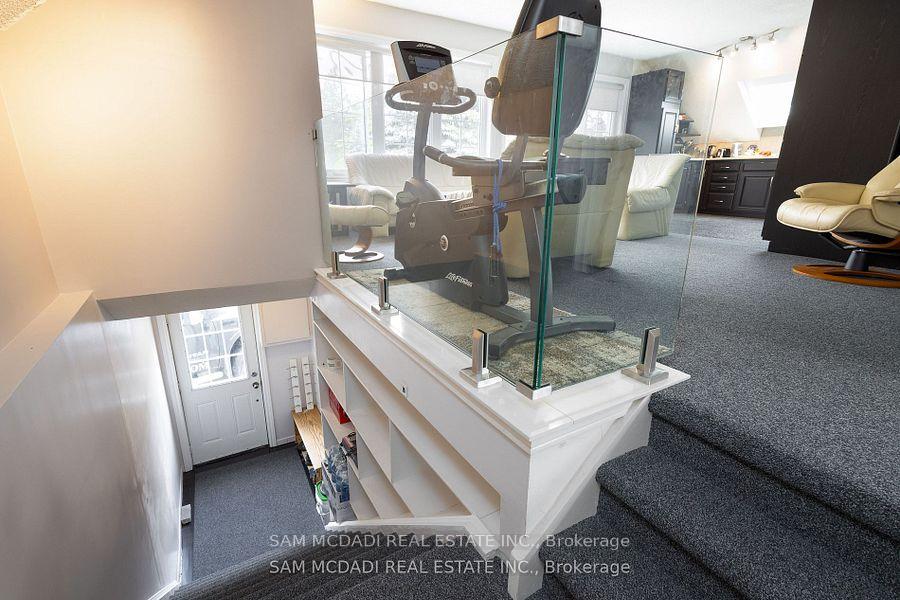 14011 Trafalgar Road Upper
