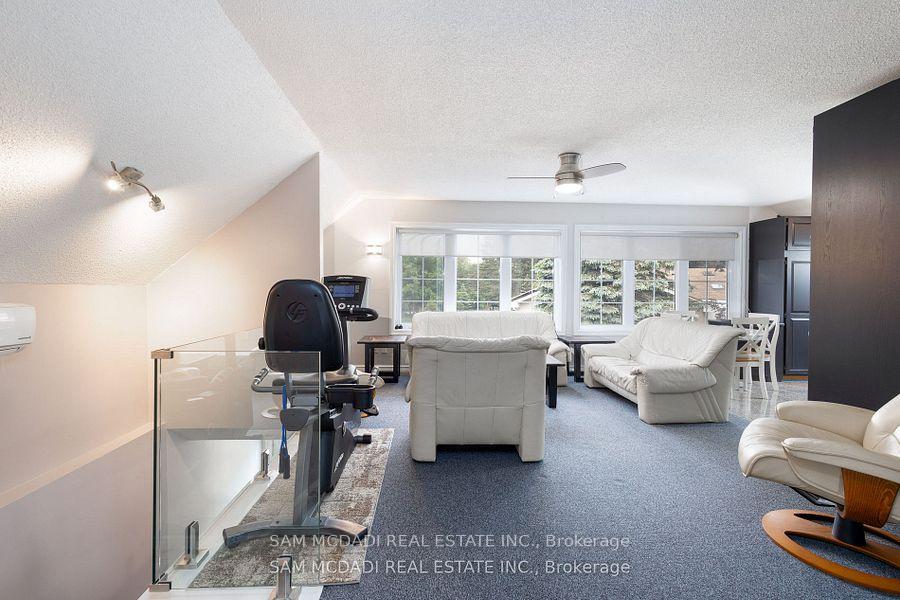 14011 Trafalgar Road Upper