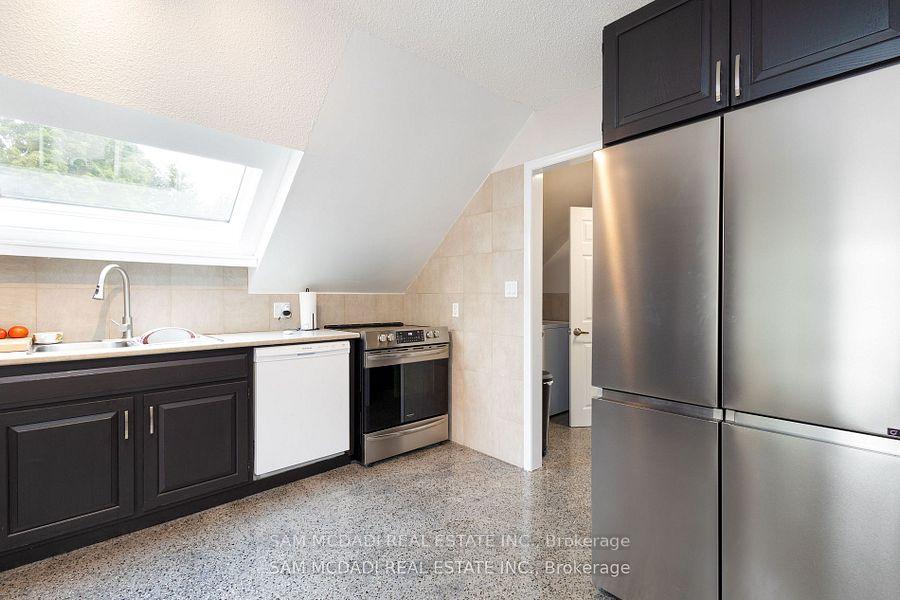14011 Trafalgar Road Upper