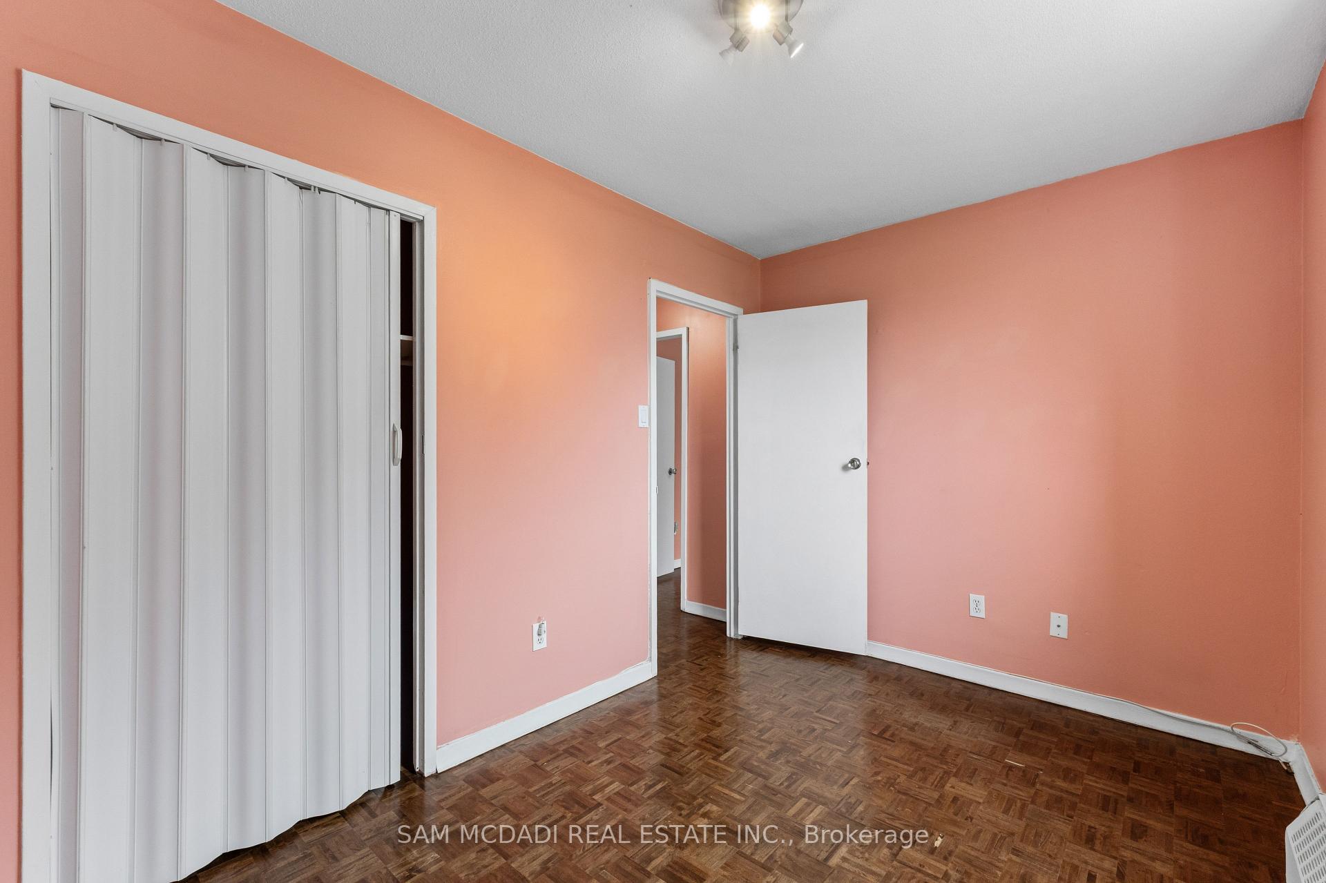 3145 Queen Frederica Drive 208