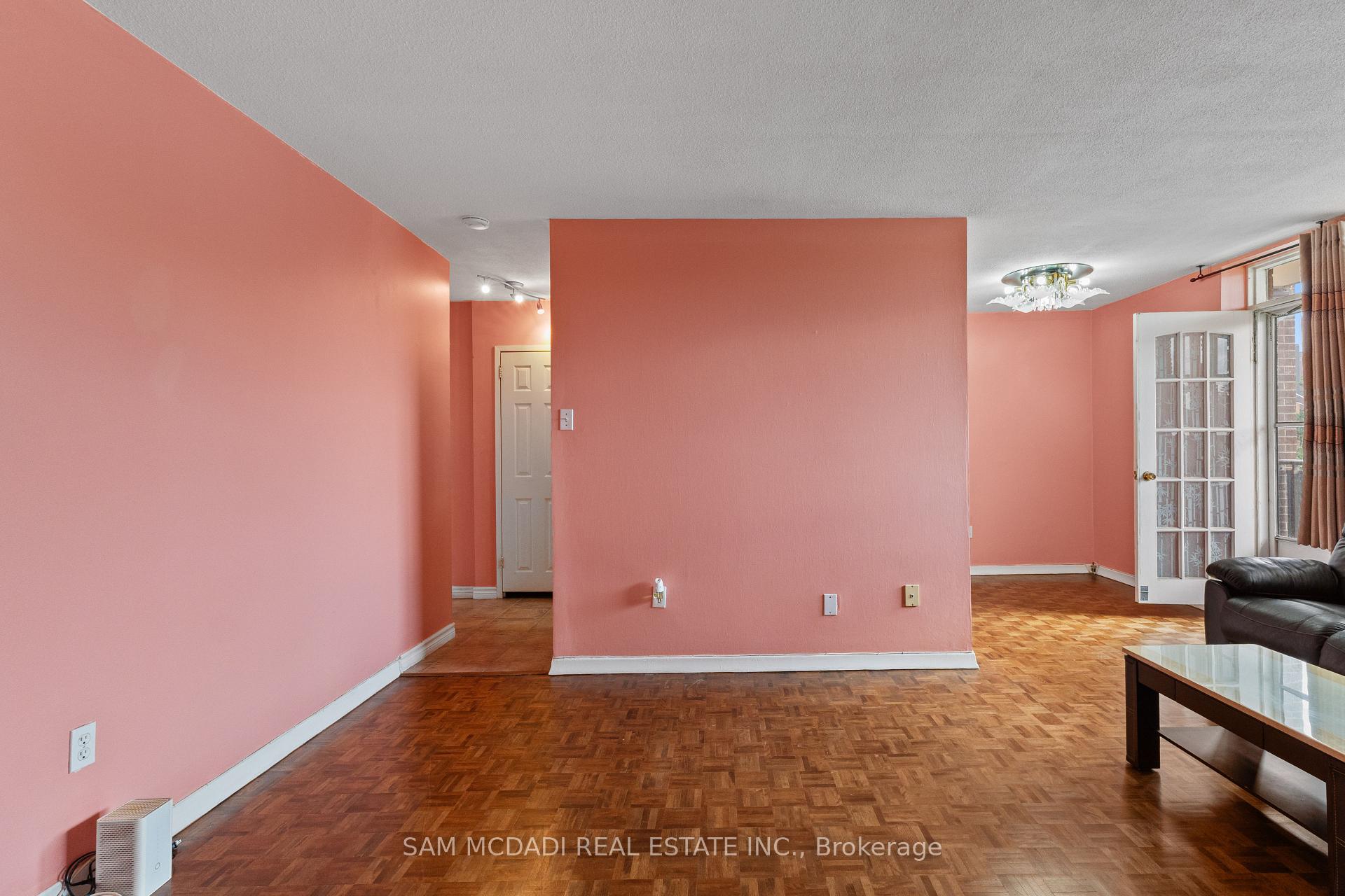 3145 Queen Frederica Drive 208