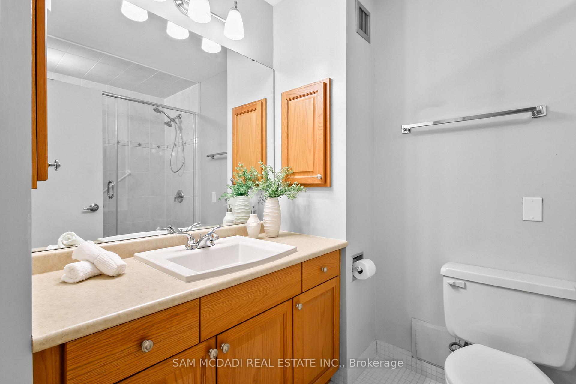 1300 Bloor Street 1007