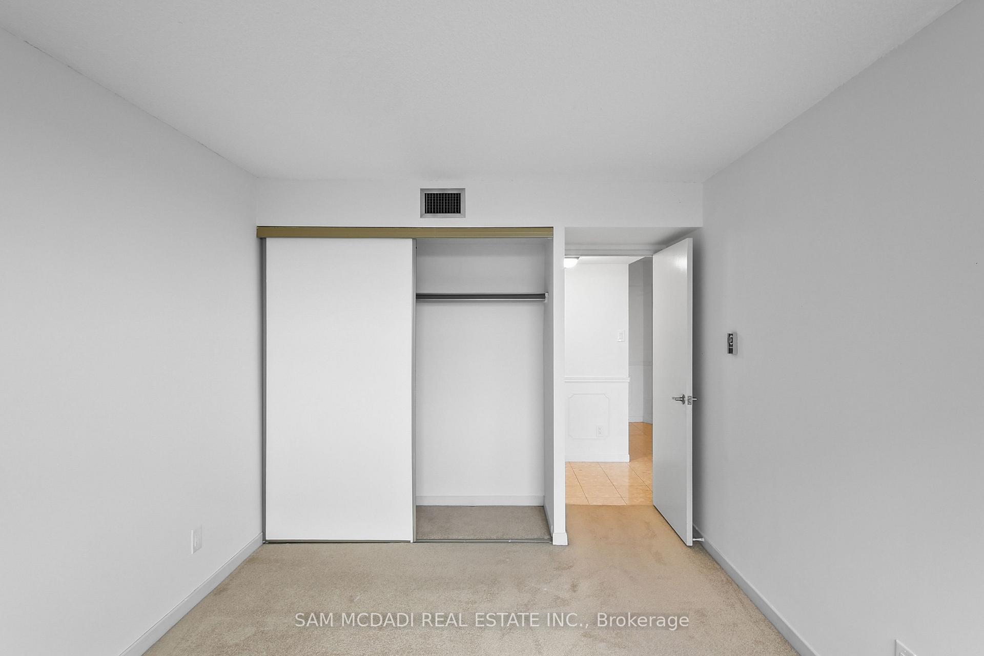 1300 Bloor Street 1007