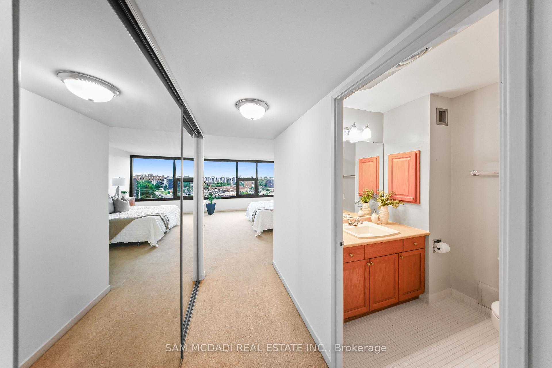1300 Bloor Street 1007