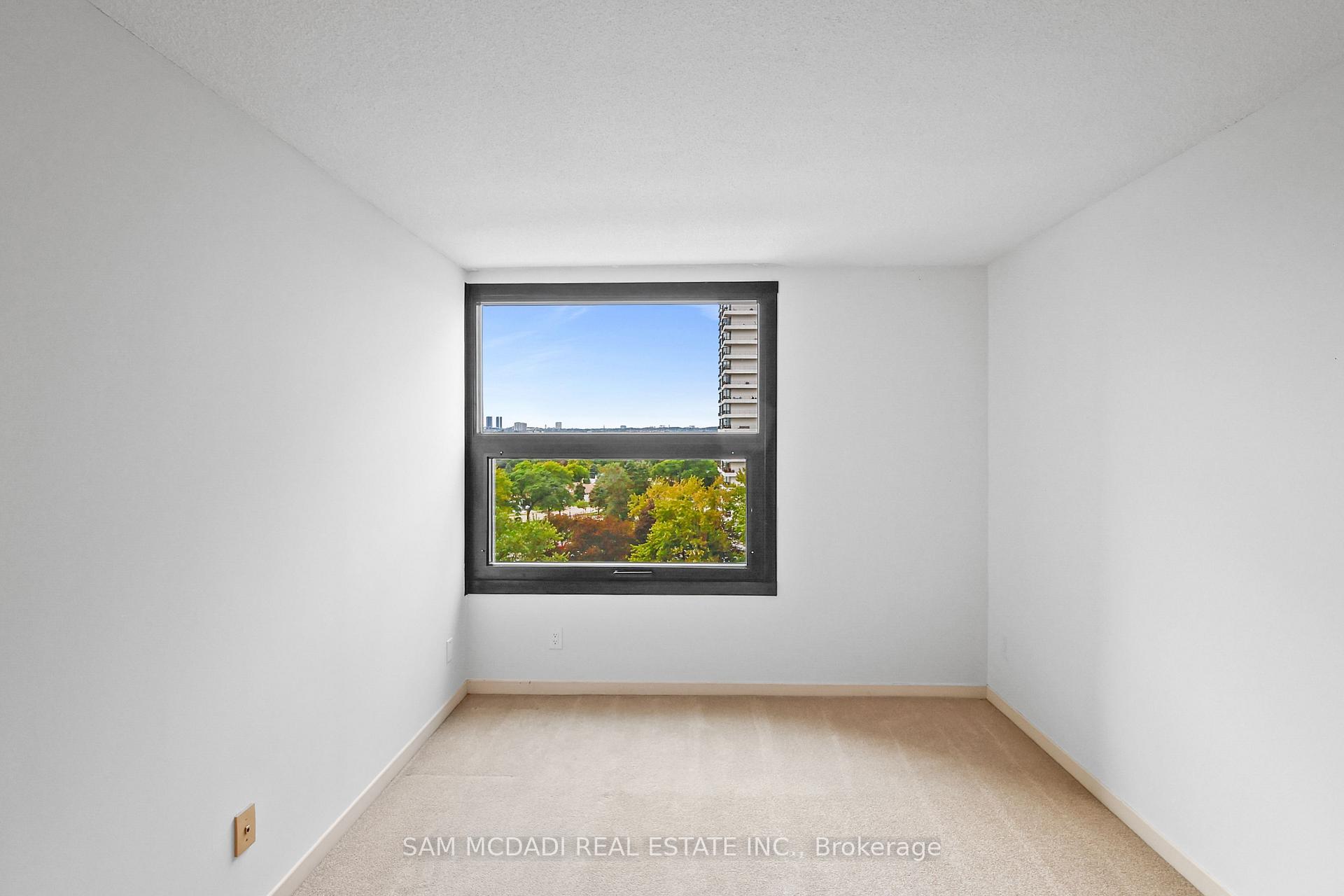 1300 Bloor Street 1007