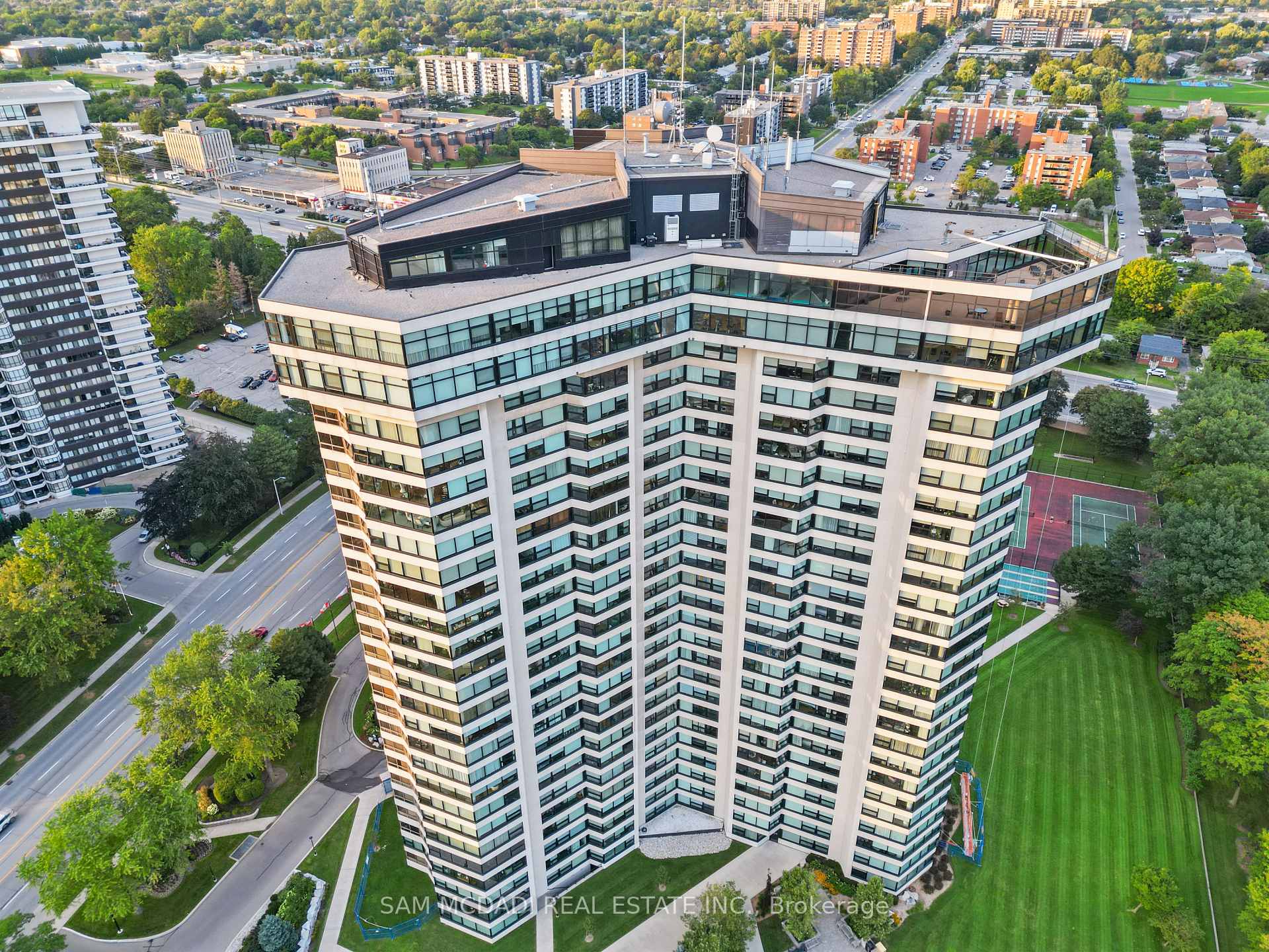 1300 Bloor Street 1007