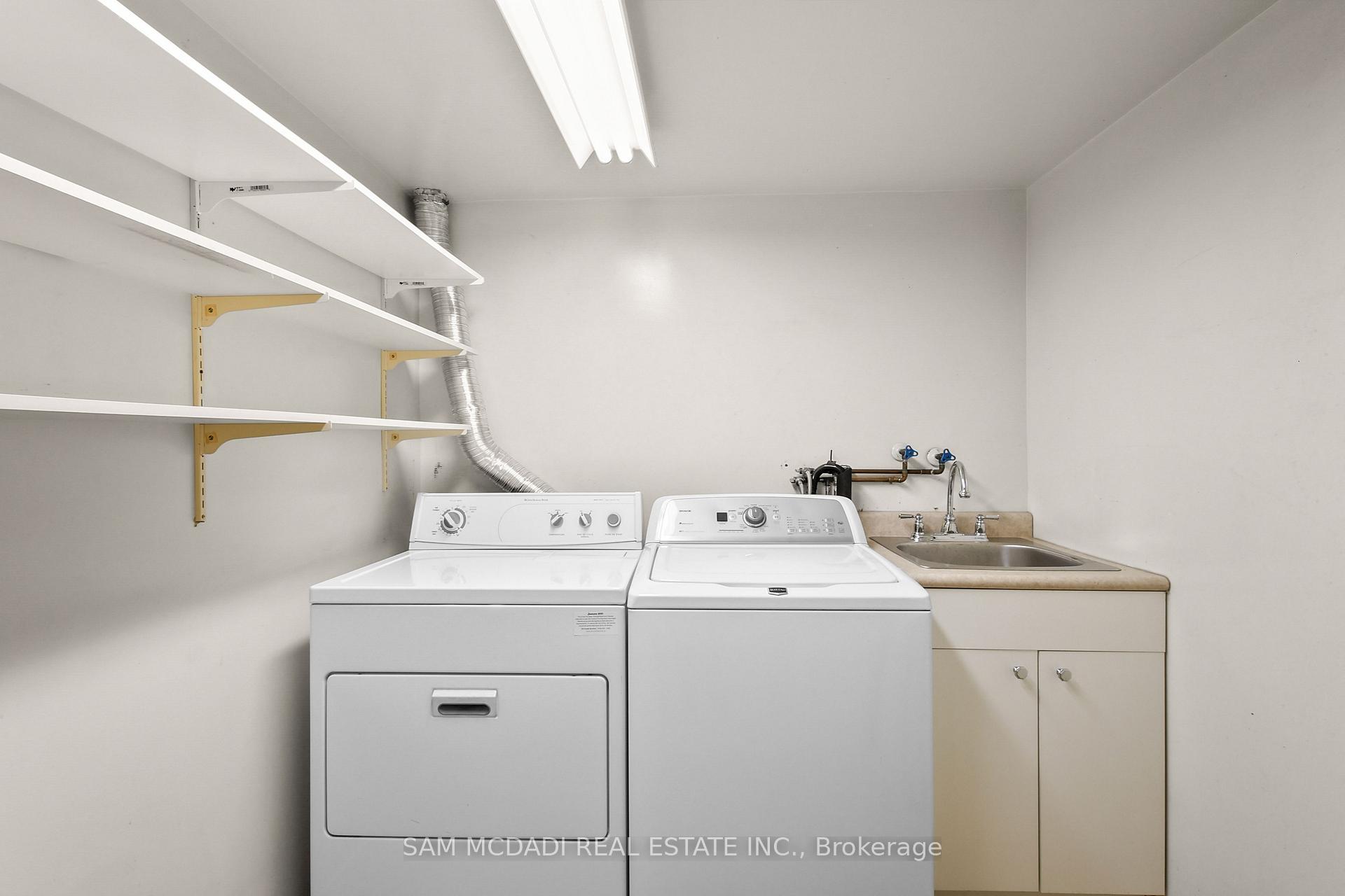 1300 Bloor Street 1007