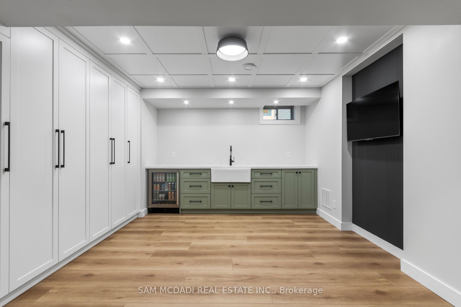 46 Foxtail Court