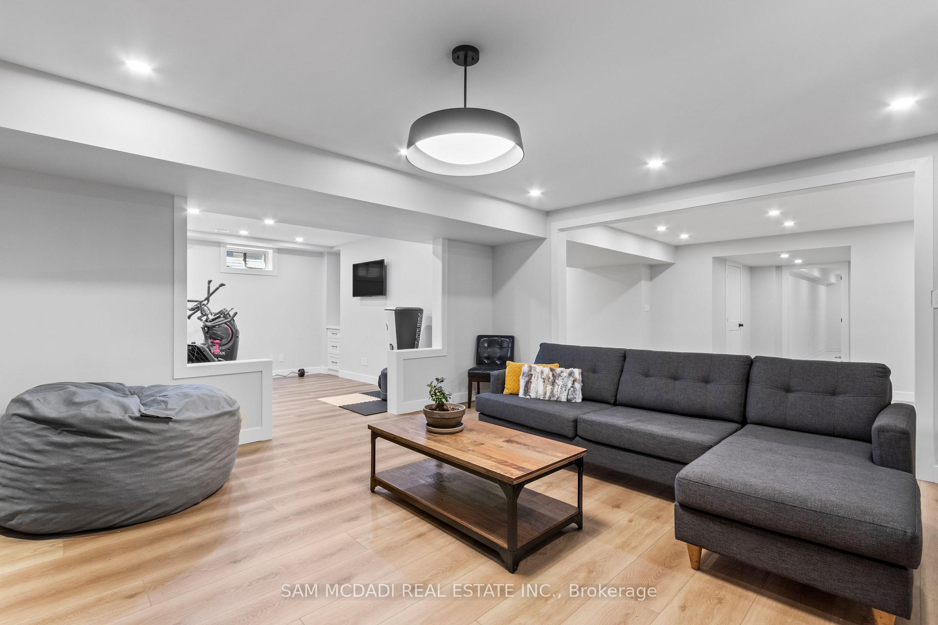 46 Foxtail Court