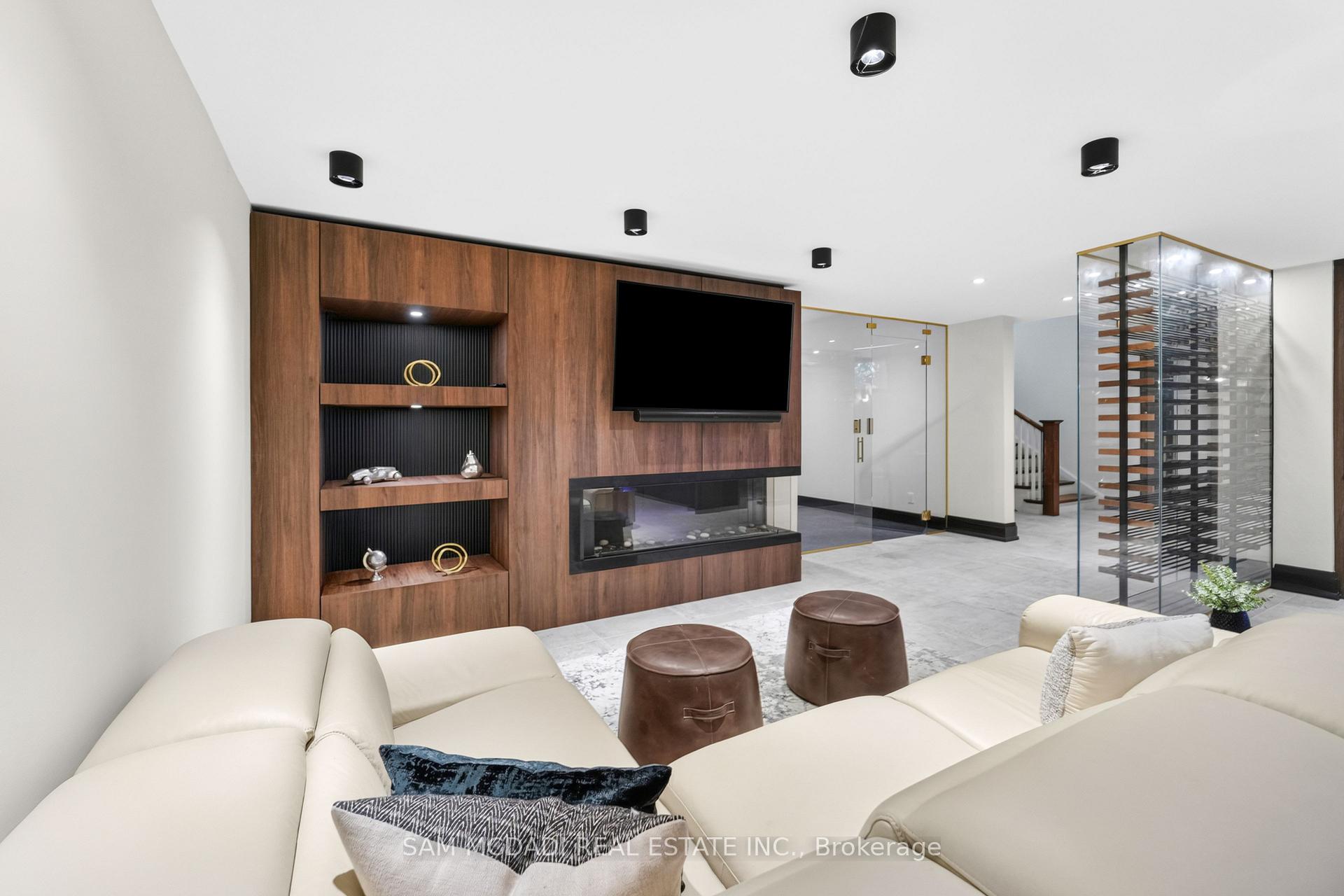 1578 Spring Road