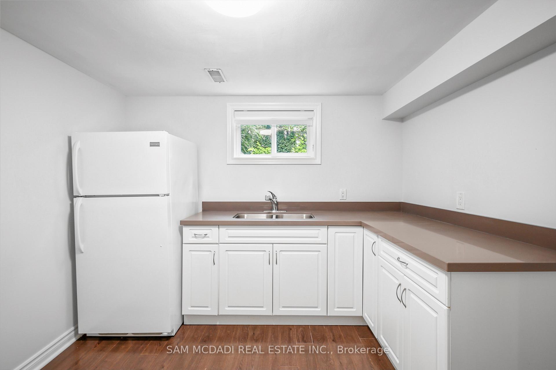 1207 Pinegrove Road