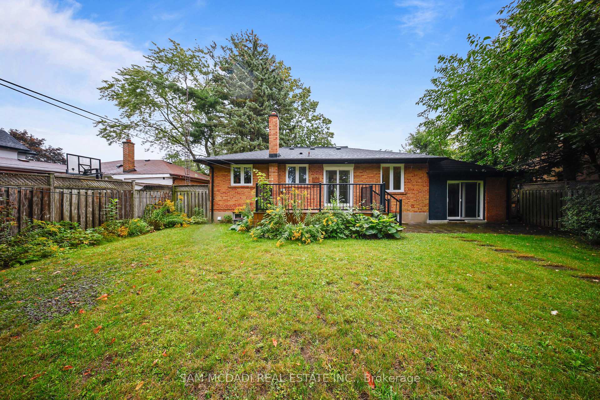 1207 Pinegrove Road