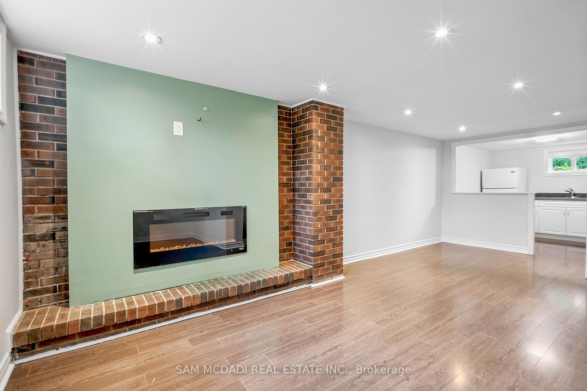 1207 Pinegrove Road