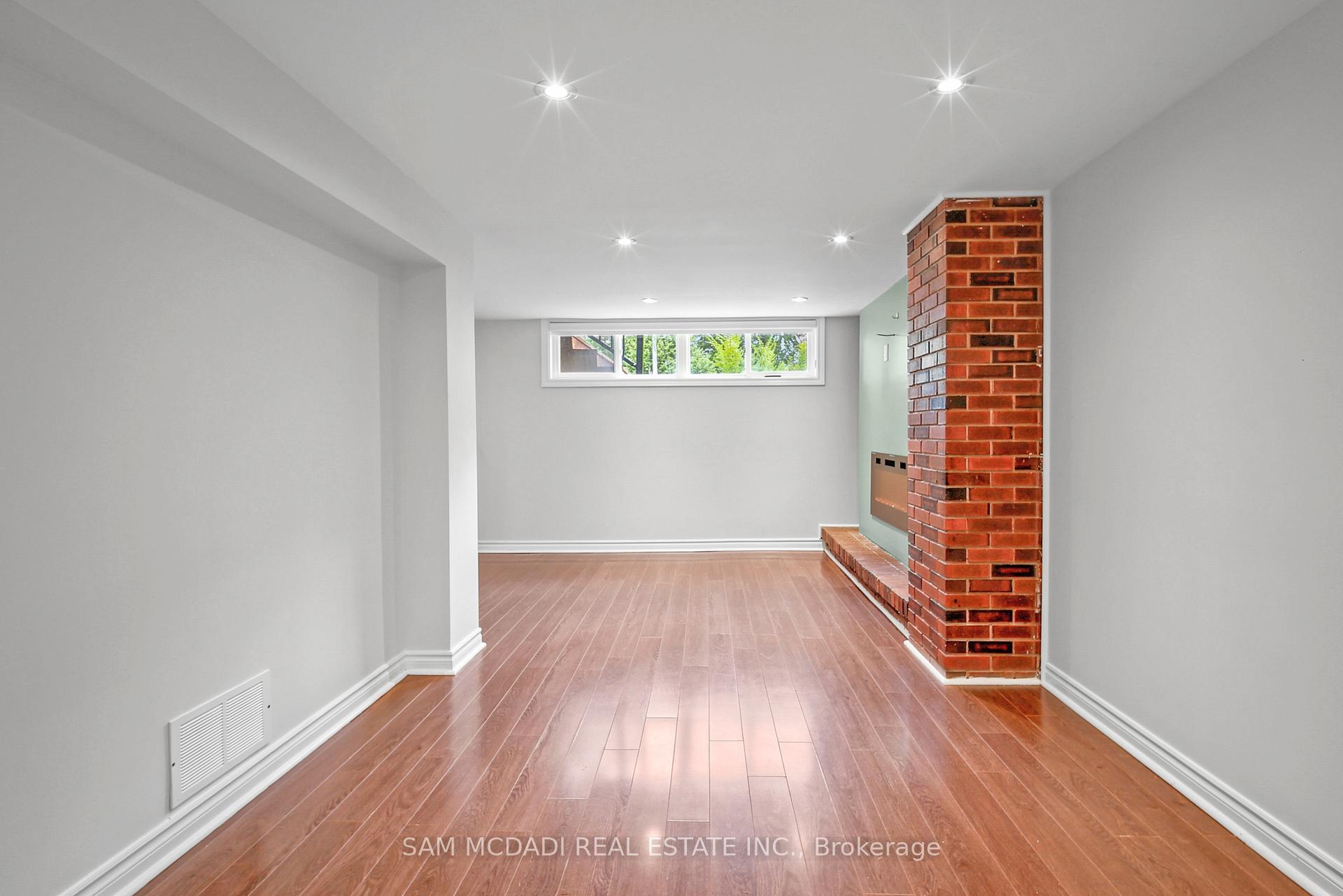 1207 Pinegrove Road