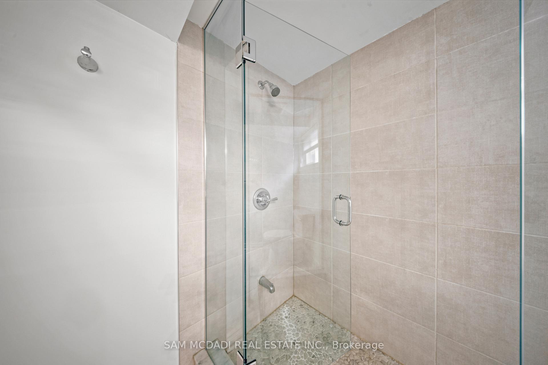1207 Pinegrove Road