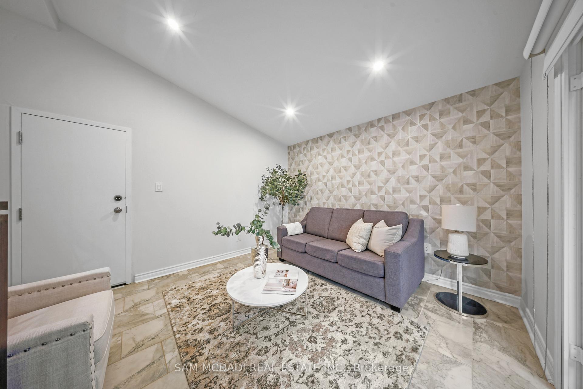 1207 Pinegrove Road